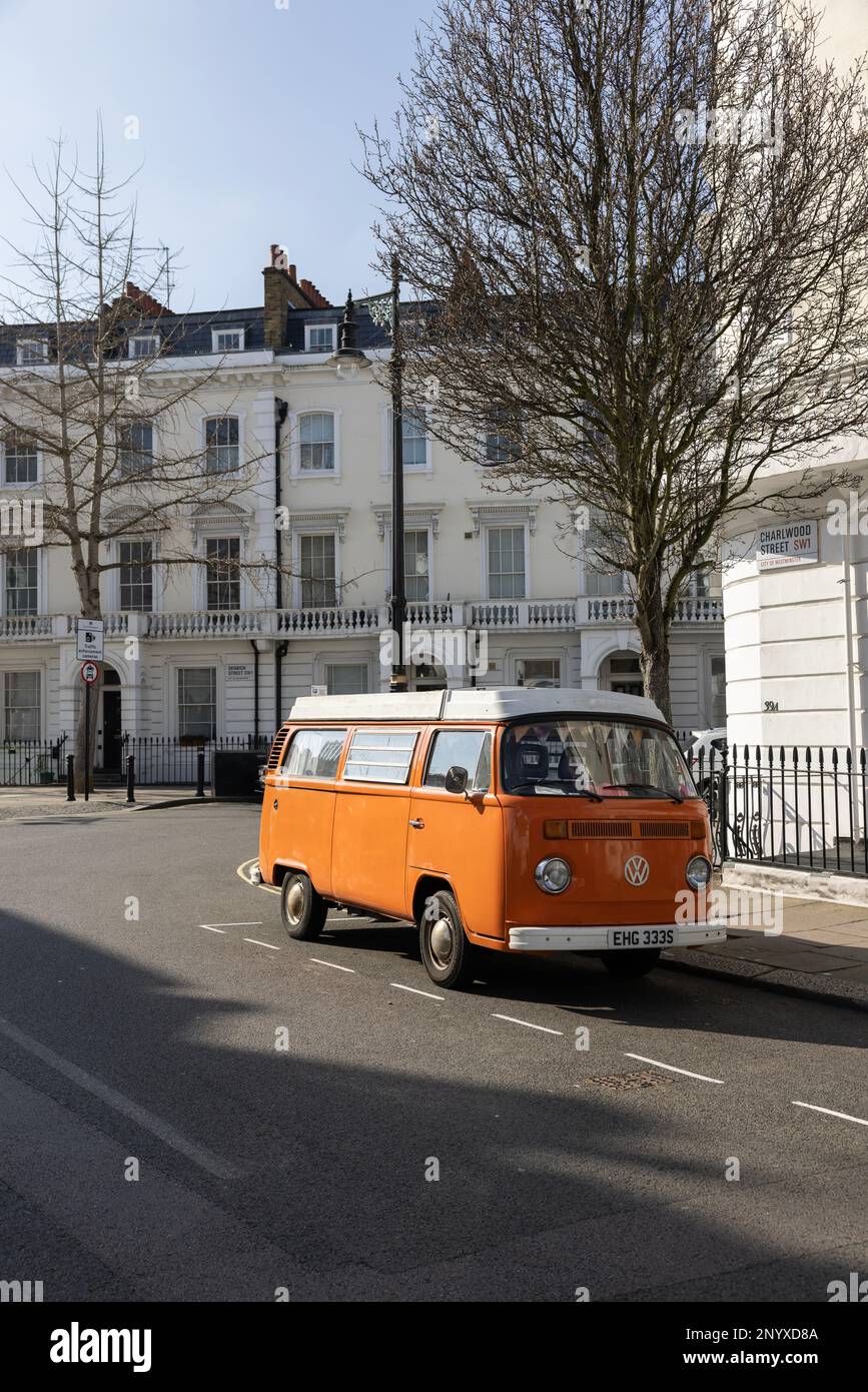 VW MRK II Wohnmobil in einer Wohnstraße in Victoria, London, England, UK Stockfoto