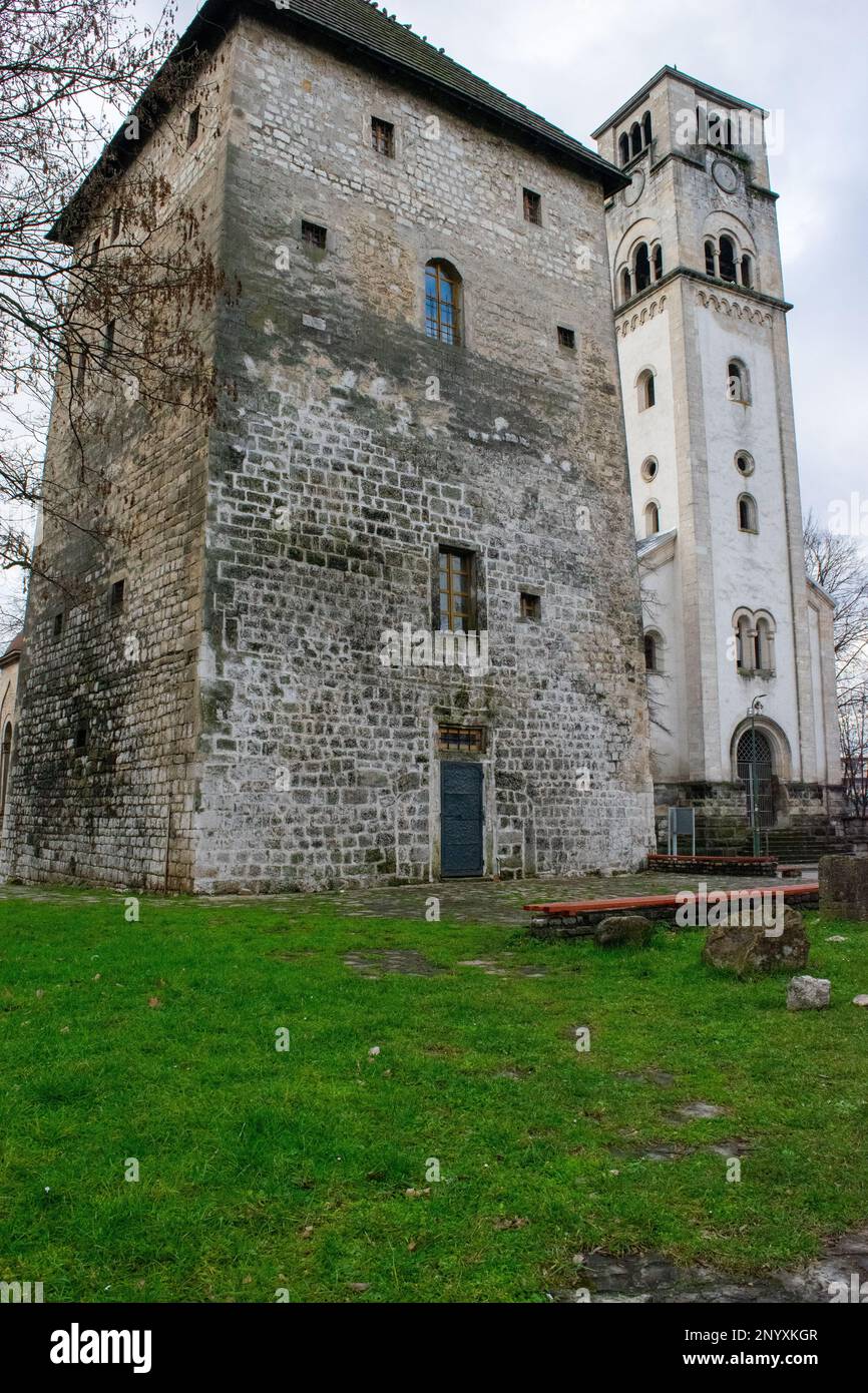 Der alte Wachturm in der Stadt Bihac Stockfoto
