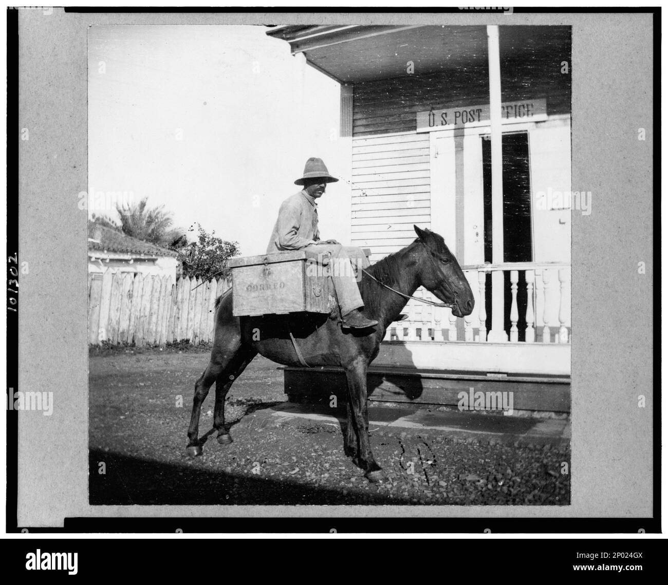 Postbote, Puerto Rico. Frank und Frances Carpenter Collection, Briefträger, Puerto Rico, 1890-1930. Stockfoto