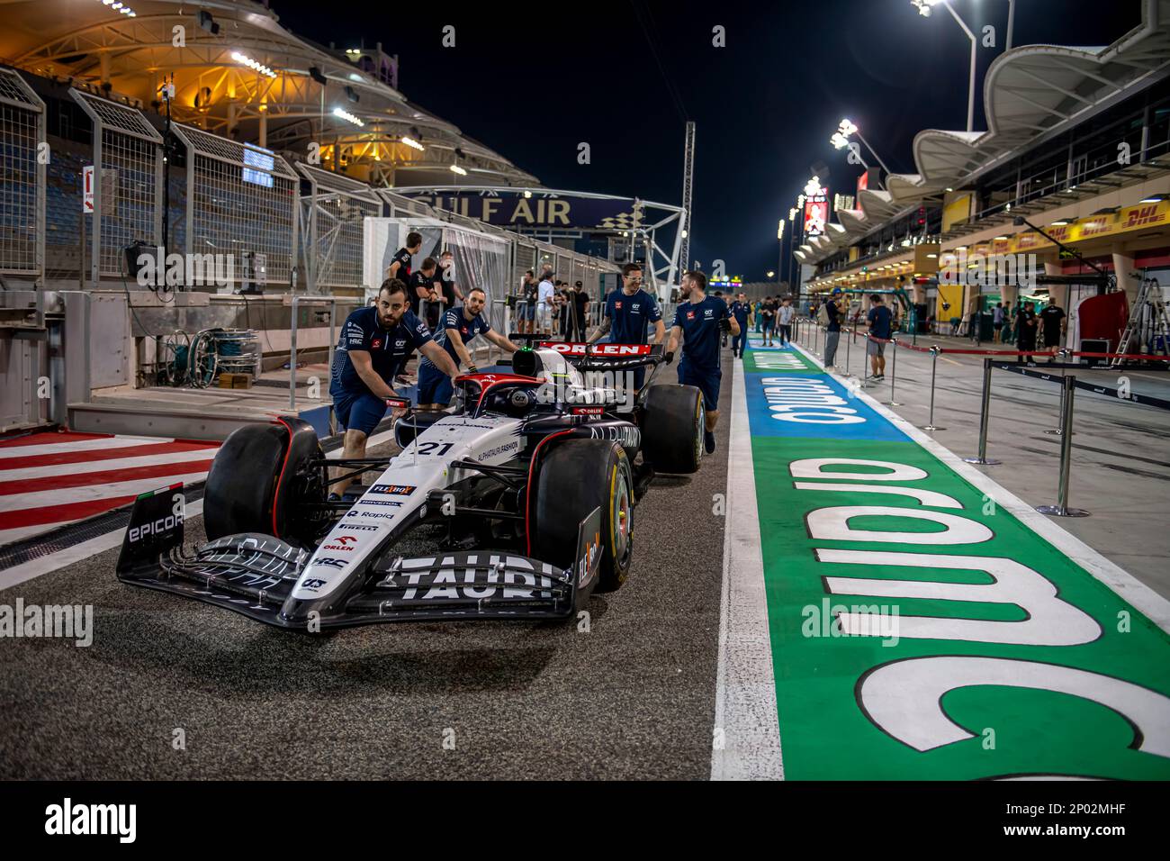 Sakhir, Bahrain, 01. März 2023, Yuki Tsunoda aus Japan, tritt um AlphaTauri an. Testtag nach der Saison, der Wintertest der Formel-1-Meisterschaft 2023. Kredit: Michael Potts/Alamy Live News Stockfoto
