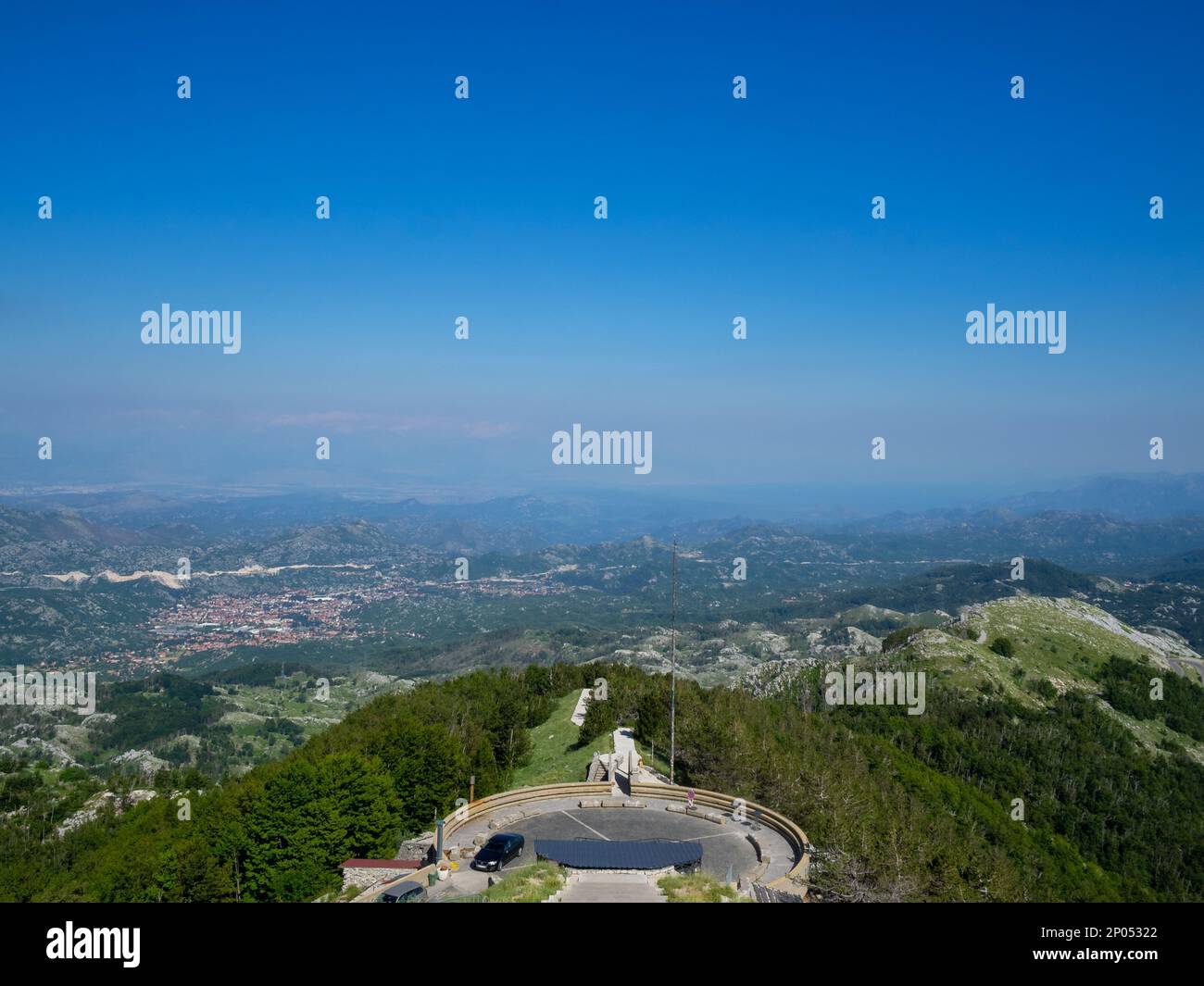 Die Landschaft des Nationalparks Lovcen aus dem Mausoleum von Petar II Petrovic Njegos, Montenegro Stockfoto