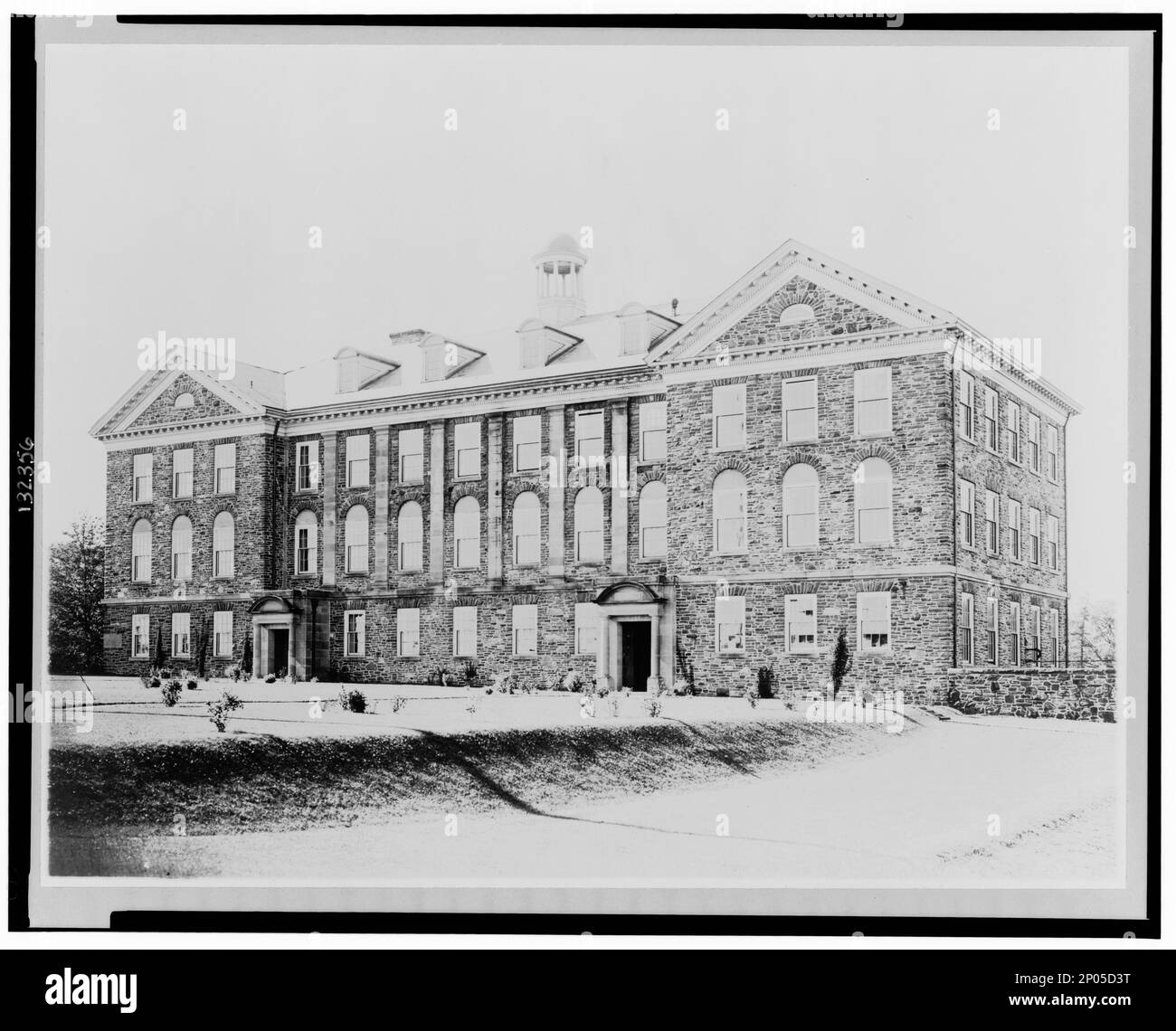 Kanada, Nova Scotia, Halifax--Dalhousie-Universität. Frank and Frances Carpenter Collection , Copyright by exhibits and Publicity Bureau, Department of Trade and Commerce, Ottowa, Dalhousie University,Buildings,1900-1930, Universities & Colleges,Nova Scotia,Halifax,1900-1930, Stone Buildings,Nova Scotia,Halifax,1900-1930. Stockfoto