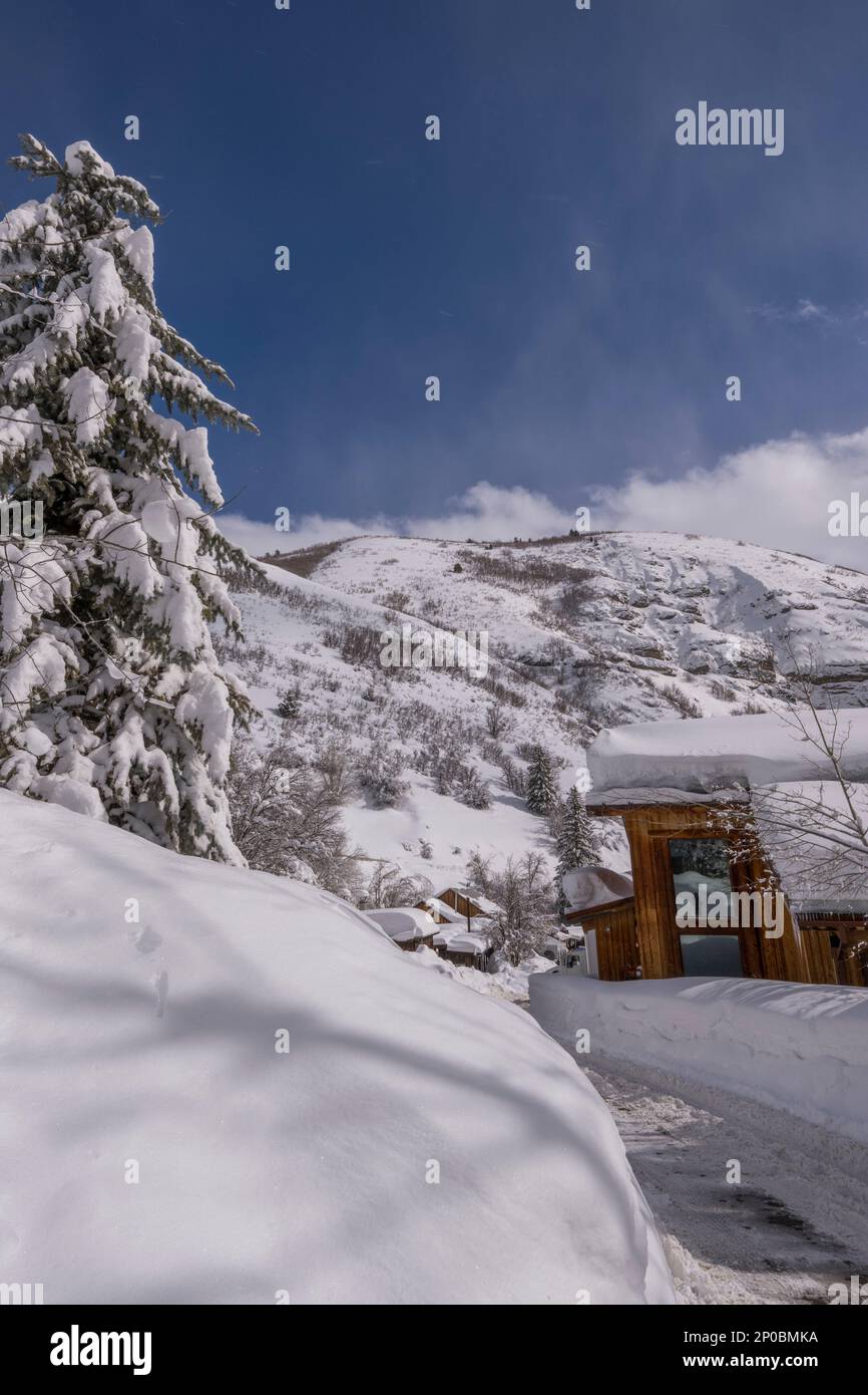 Das Sundance Resort im Winter, auch bekannt als Sundance Mountain Resort, ist ein Skigebiet 13 Meilen (21 km) nordöstlich von Provo, Utah, USA. Stockfoto