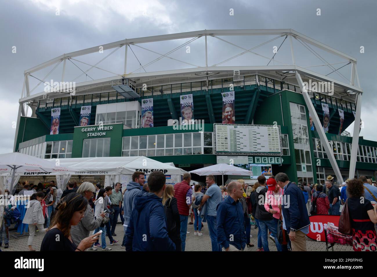 Gerry Weber Stadium, Roger-Federer-Allee, Halle, Nordrhein-Westfalen, Deutschland Stockfoto