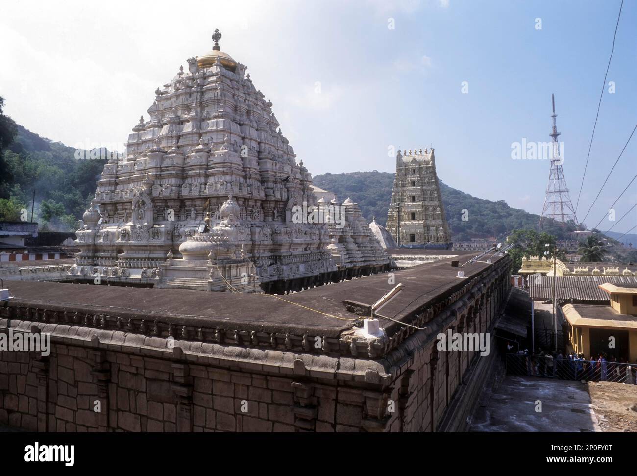 Varaha Lakshmi Narasimha Tempel aus dem 11. Jahrhundert in Simhachalam, Andhra Pradesh, Indien, Asien Stockfoto