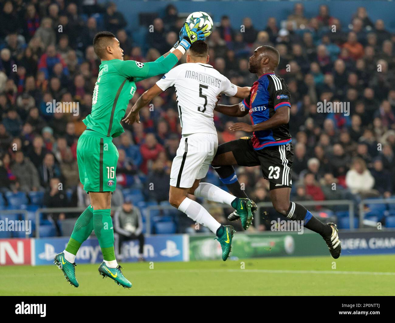 Who is the new goalkeeper talent joining Gladbach?