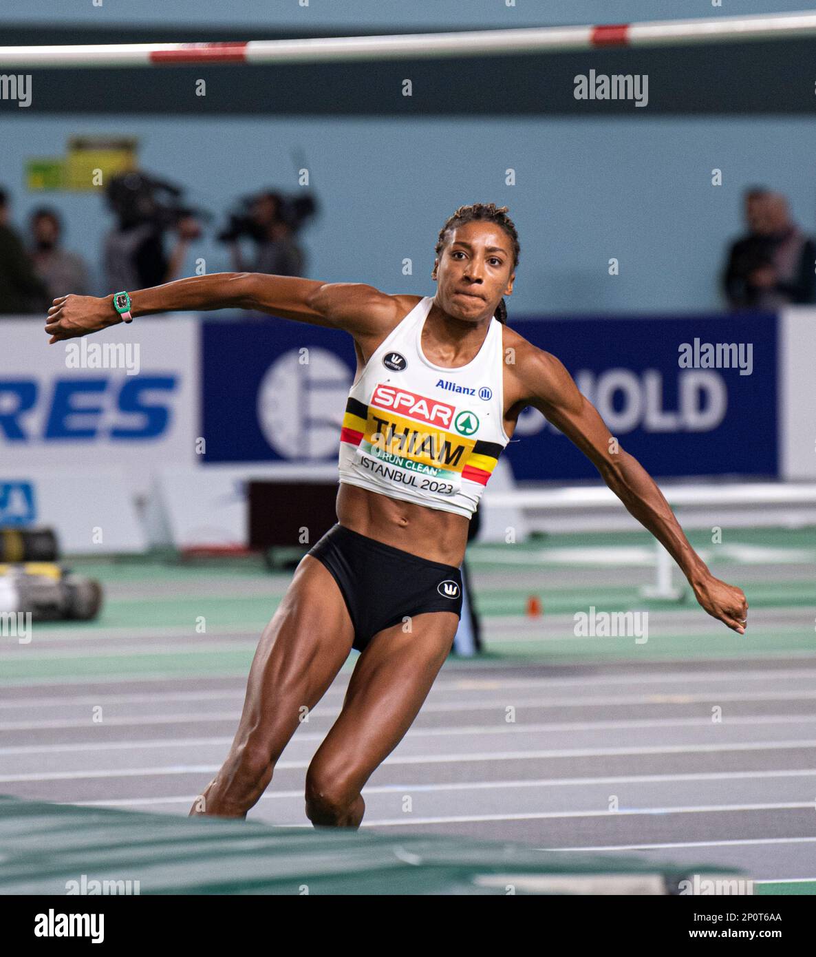 Istanbul, Türkiye. 03/03/2023, Nafissatou Thiam (Belgien) tritt am 2. Tag der Europameisterschaft für Leichtathletik in der Ataköy Athletics Arena in Istanbul, Türkiye, im Pentathlon-Hochsprung der Frauen an. Foto von Gary Mitchell Stockfoto