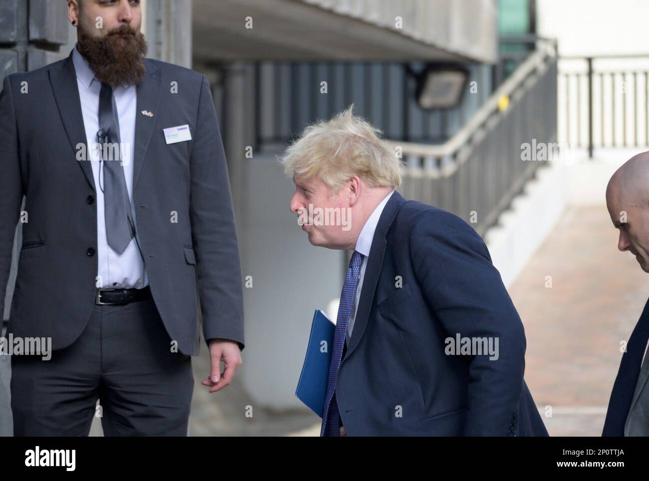 Ehemaliger Premierminister Boris Johnson MP (Con: Uxbridge und South Ruislip), Ankunft im Queen Elizabeth II Conference Centre in Westminster nach del... Stockfoto