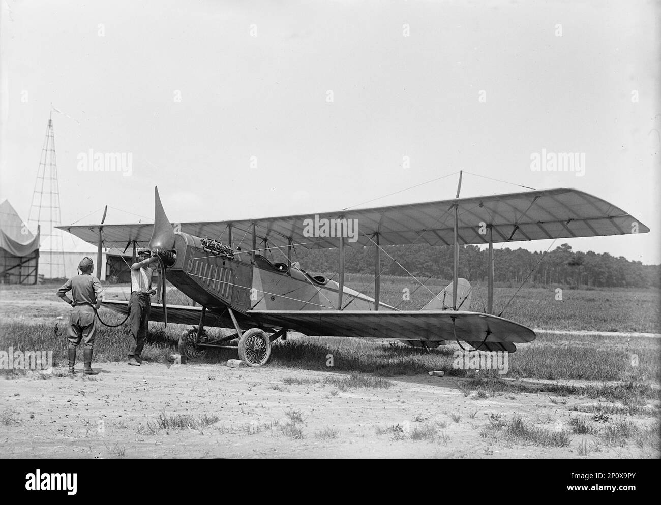 Langley Field, Virginia - Curtis Jn4D Flugzeug, mit Olmstead Propeller und Ackerman Wheels, 1917. Stockfoto