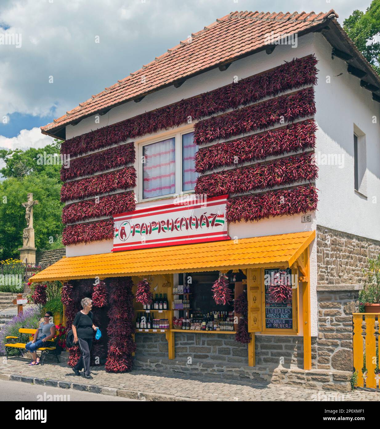 Tihany Dorf, am Ufer des Balaton, Tihany Halbinsel, Ungarn. Shop, der sich auf den Verkauf von Paprika und Paprika spezialisiert hat. Stockfoto