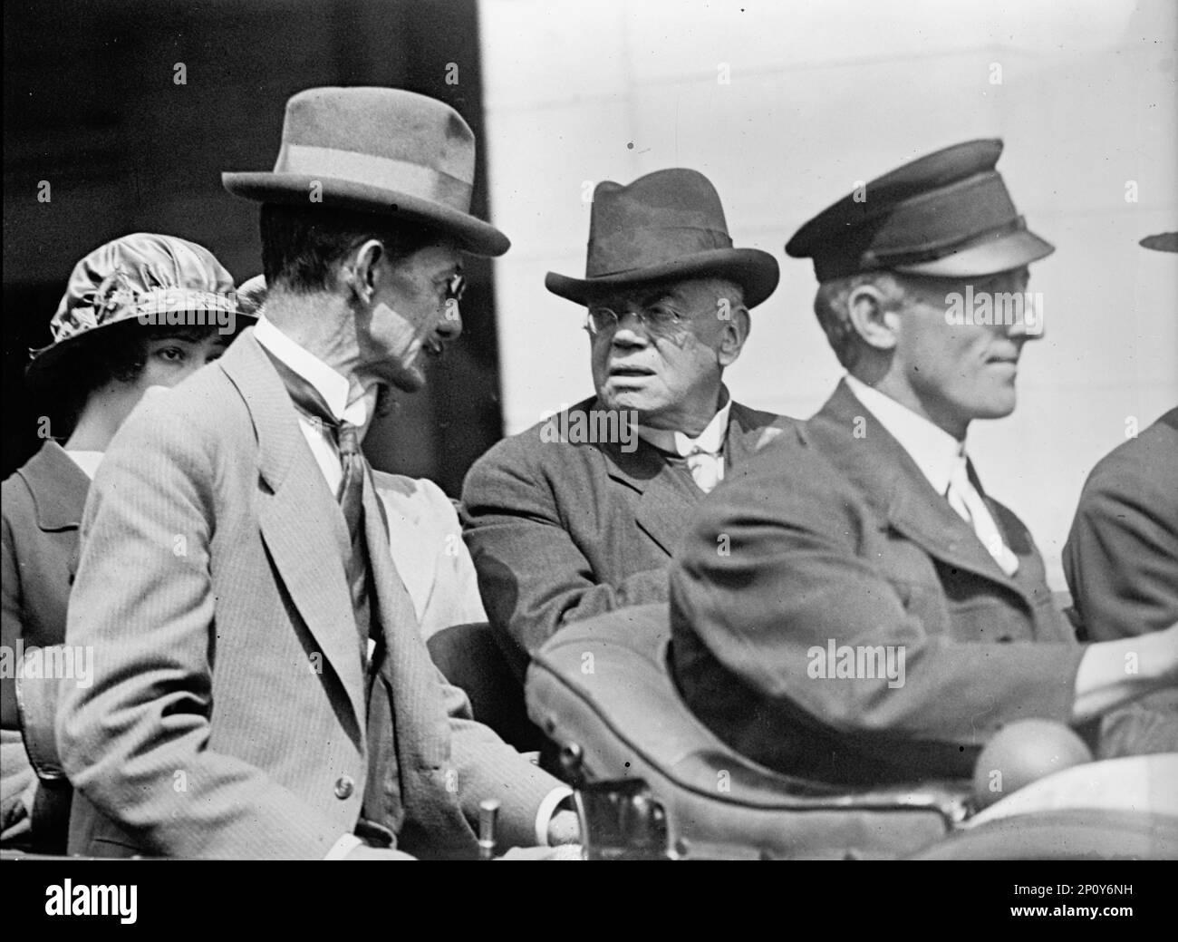 Emilio Rabasa, Delegierter aus Mexiko, links, mit Agustin Rodriguez, 1914. Schriftsteller, Diplomat und Politiker Jos&#xe9; Emilio Rabasa Estebanell war Mitbegründer der Zeitung „El Universal“. Stockfoto