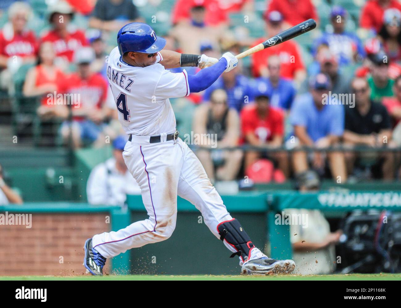 Aug 31, 2016: Texas Rangers left fielder Carlos Gomez #14 at bat during an MLB game between the Seattle Mariners and the Texas Rangers at Globe Life Park in Arlington, TX Texas defeated Seattle14-1 Albert Pena/CSM (Cal Sport Media via AP Images) Stockfoto