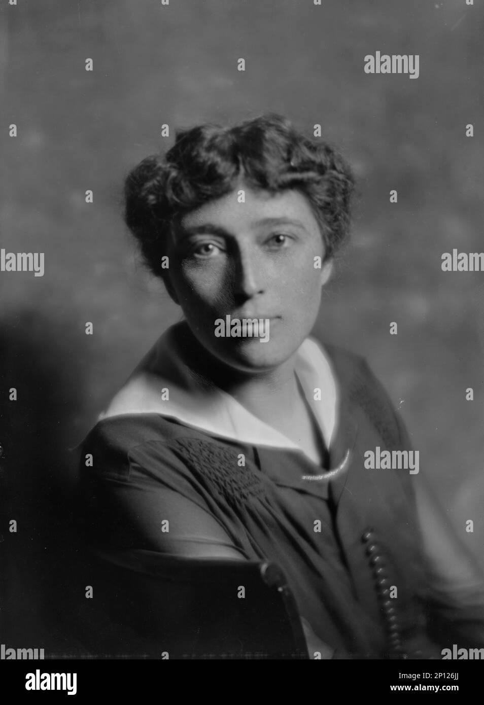 Lynch, Laura, Miss, Porträtfoto, 1915. Dez. Stockfoto