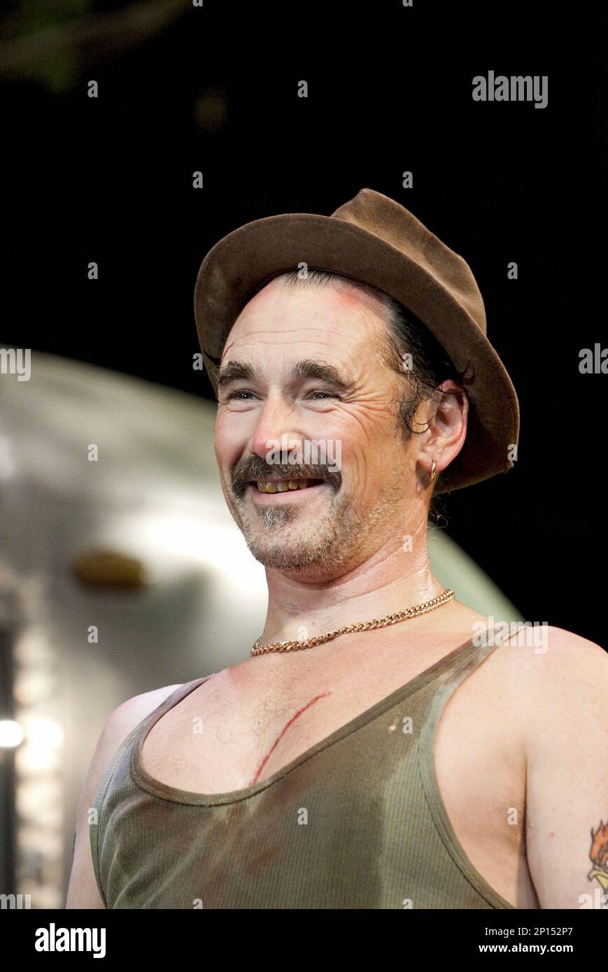 Mark Rylance (Johnny 'Rooster' Byron) in JERUSALEM von Jez Butterworth im Apollo Theatre, London W1 10/02/2010 A Royal Court 2009 Produktionsdesign: Ultz Beleuchtung: Mimi Jordan Sherin Regisseur: Ian Rickson Stockfoto