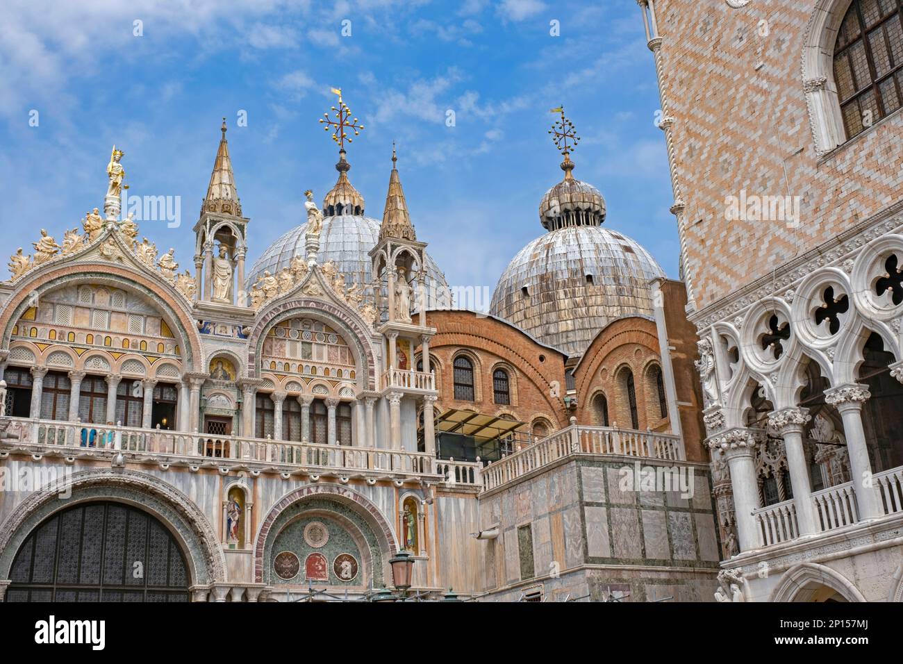 Markusdom/Markusdom, Kathedrale am Markusplatz in der Stadt Venedig, Venetien, Norditalien Stockfoto