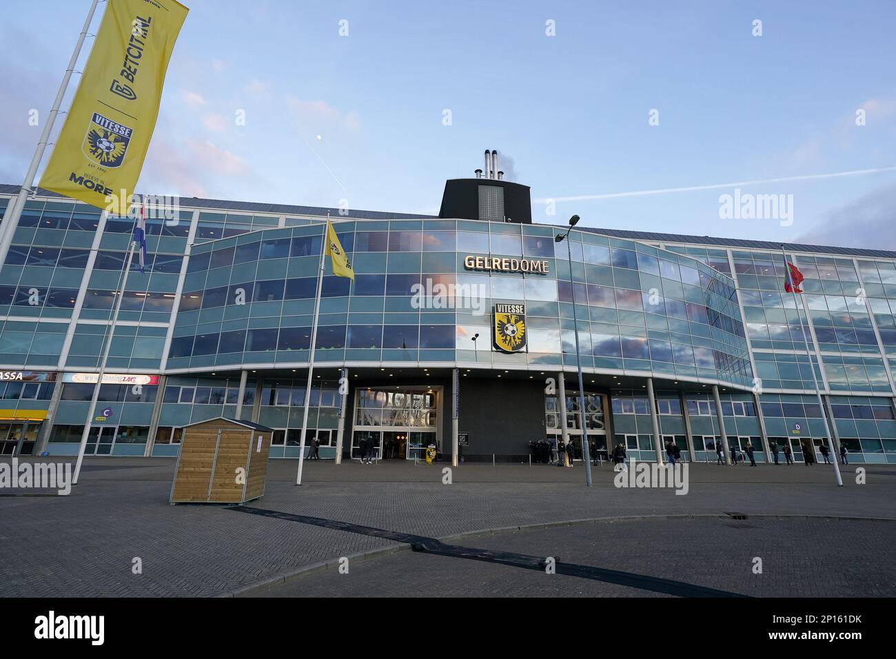 Niederlande. 03. März 2023. ARNHEM, NIEDERLANDE - MÄRZ 3: Außenansicht des GelreDome-Heimstadions von Vitesse vor dem Eredivisie-Spiel zwischen Vitesse und AZ am GelreDome am 3. März 2023 in Arnhem, Niederlande (Foto von Rene Nijhuis/Orange Pictures) Kredit: Orange Pics BV/Alamy Live News Stockfoto