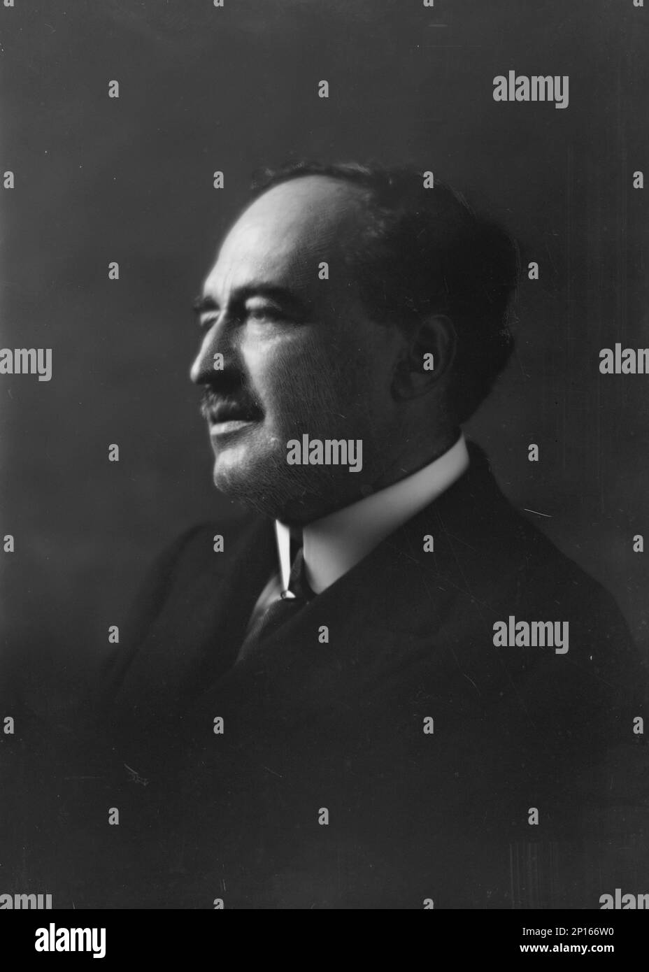Vincent Blanco Ibanez, Porträtfoto, 1919. November 1. Vicente Blasco IB&#xe1;&#XF1;EZ, spanischer Journalist, Politiker und Schriftsteller. Stockfoto