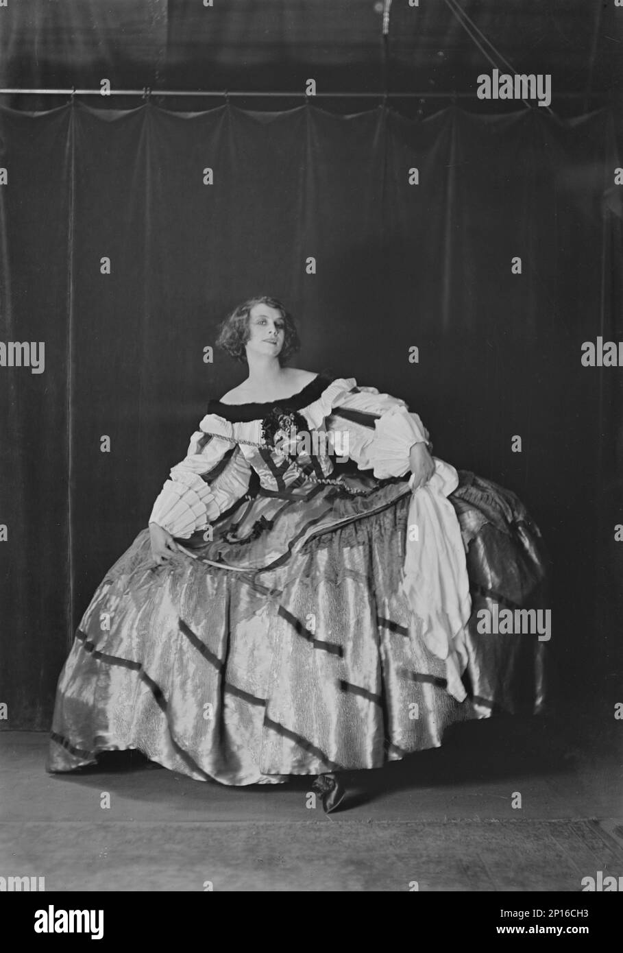 Miss Lindahl, Porträtfoto, 1918. Oktober 1. Vielleicht ein Porträt der schwedischen Schauspielerin Anna Lindahl. Stockfoto