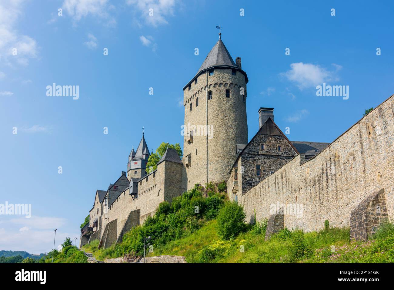 Altena: Burg Altena Castle in Sauerland, Nordrhein-Westfalen, Nordrhein-Westfalen, Deutschland Stockfoto