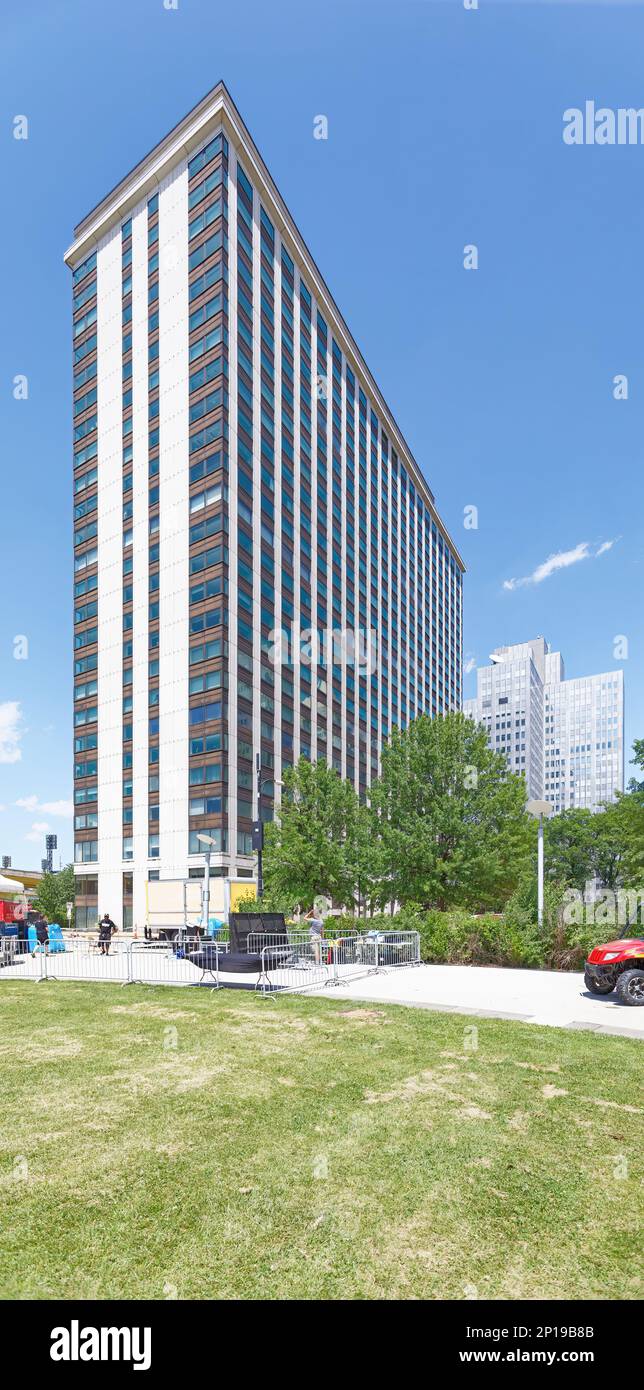 Pittsburgh Downtown: Gateway Towers ist ein Hochhaus aus Beton, Stahl und Glas, das zum Pittsburgh Renaissance Historic District gehört. Stockfoto