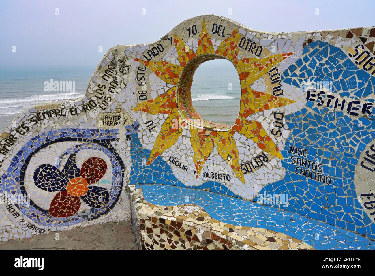 Der Love Park, Mosaiken im Gaudi-Stil, Miraflores, Lima, Peru Stockfoto