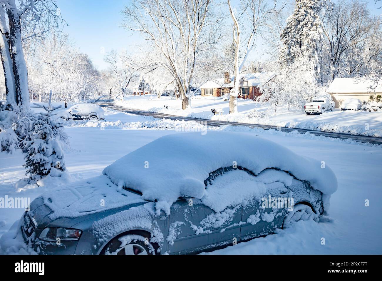 Eine schwere Schneedecke bedeckt alles Bloomfield Hills, MI, USA Stockfoto