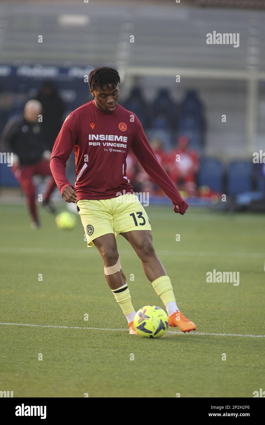 Bergamo, Italien. 04. März 2023. Destiny Udogie vom Udinese FC während des Spiels Atalanta FC gegen Udinese FC, 25° Serie A Tim 2022-23 im Gewiss - Atleti azzurri d'Italia Stadium in Bergamo (BG), Italien, am 04. März 2022. Kredit: Unabhängige Fotoagentur/Alamy Live News Stockfoto