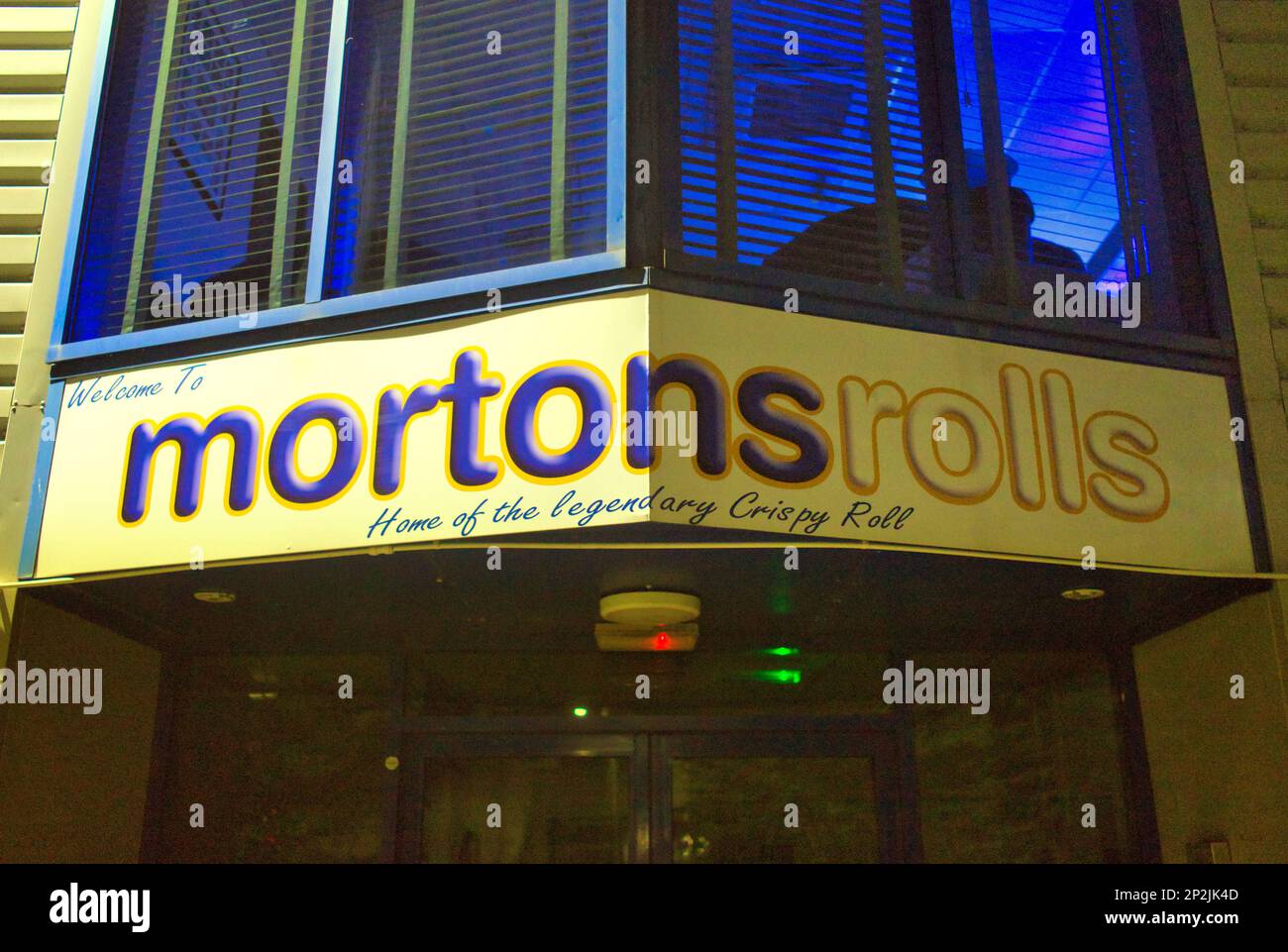 Glasgow, Schottland, Vereinigtes Königreich, 4. März 2023. Mortons Rollen gehen in die Verwaltung, nachdem es versäumt hat, Konten zu buchen und 250 Mitarbeiter zu entlassen, geschlossenes Hauptquartier in drumchapel ohne die übliche Nachtschicht, Credit Gerard Ferry/Alamy Live News Stockfoto