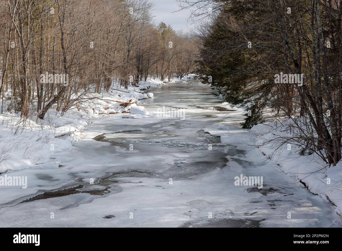 Es ist 16,7 Meilen lang in Western Maine und New Hampshire. Es ist ein Nebenfluss des Androscoggin River im Norden. Er fliegt nach Süden und nimmt das Mad Ri auf Stockfoto