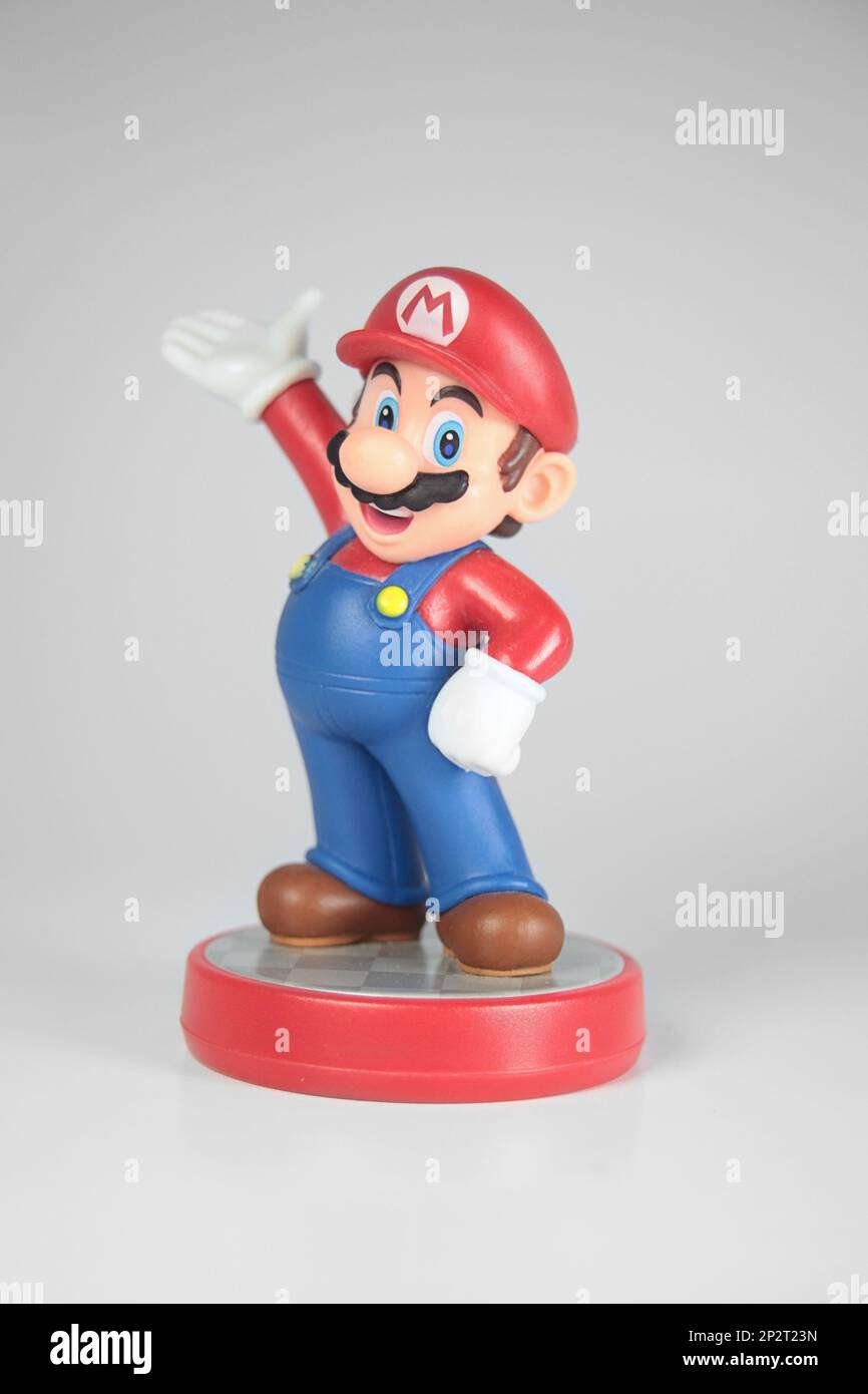 New York, NY - 9. Oktober 2021: Nintendo Super Mario Bros. Serie Amiibo Isolated Stockfoto