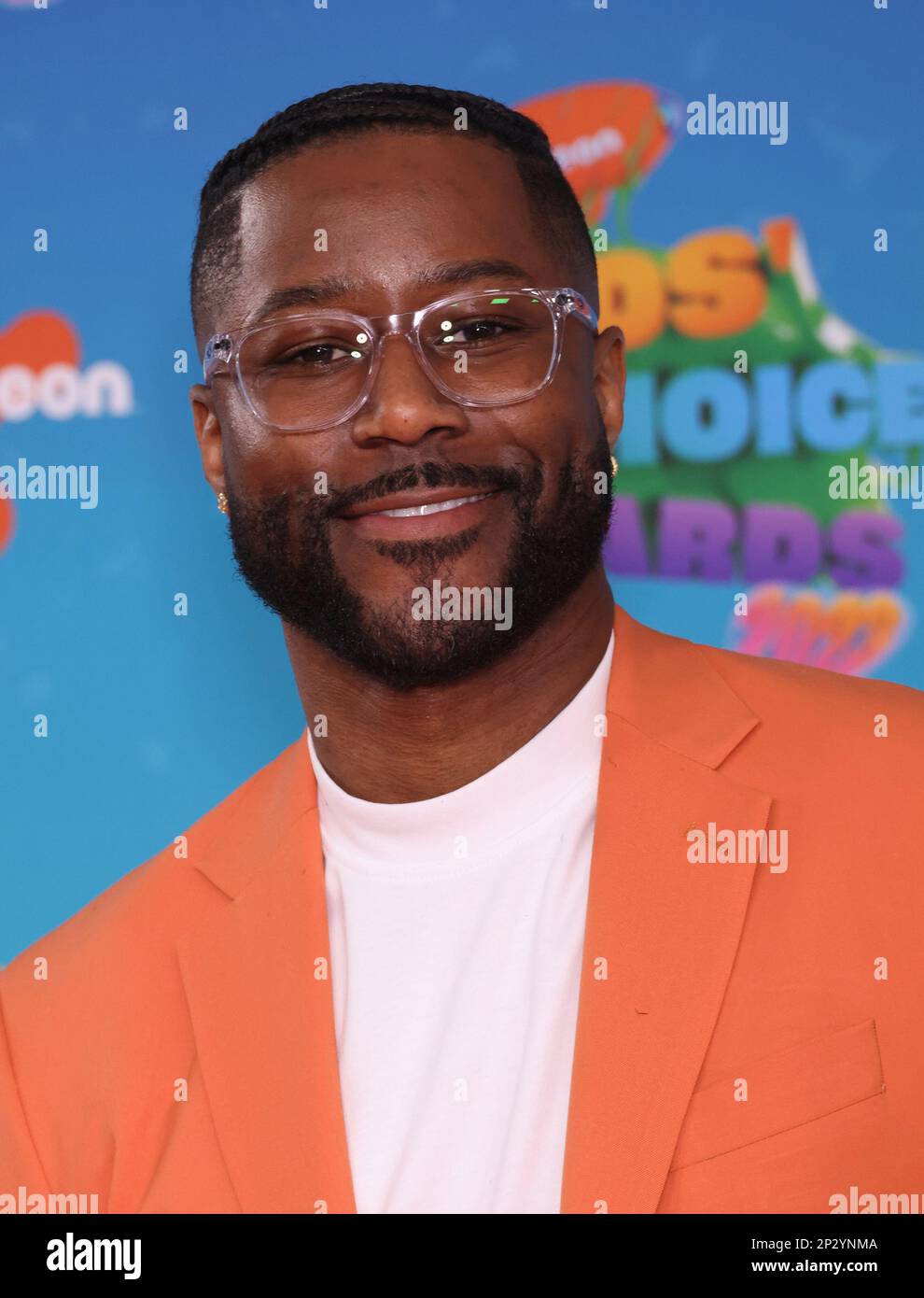 Nate Burleson arrives at the Nickelodeon Kids' Choice Awards on ...