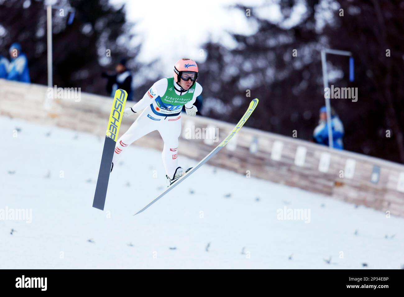 Planica, Slowenien. 4. März 2023. Stefan Kraft aus Österreich tritt während der Skisprungmannschaft HS138 der Männer bei der FIS Nordic World Ski Championships in Planica, Slowenien, am 4. März 2023 an. Kredit: Zeljko Stevanic/Xinhua/Alamy Live News Stockfoto