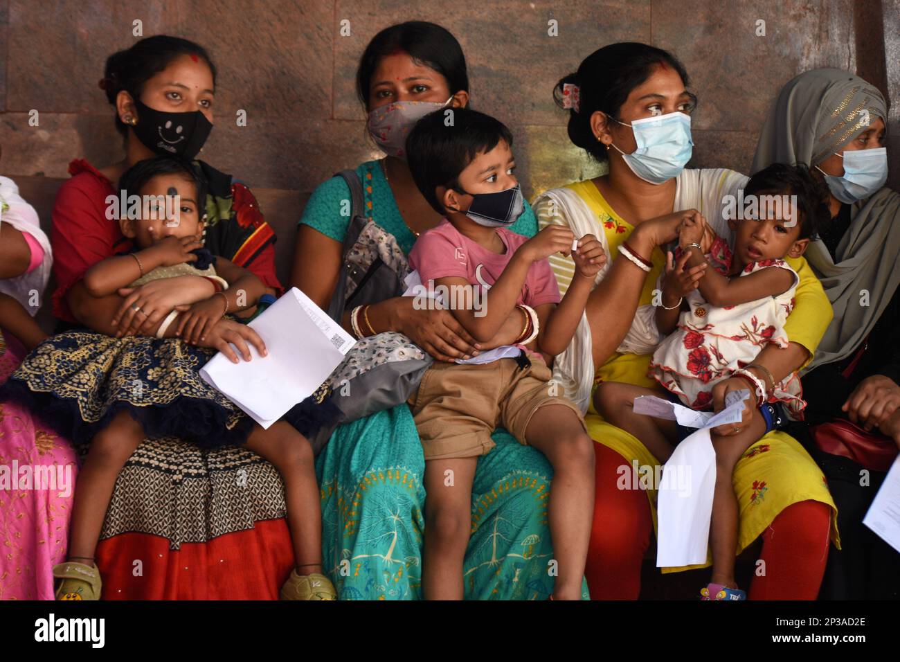 Kalkutta, Indien. 04. März 2023. Die Adenovirus-Infektion breitet sich in  Kalkutta schnell aus. 4 Kinder sind in den letzten 24 Stunden gestorben.  Säuglingstodesfälle durch Erkältungen und Lungeninfektionen,  Lungenentzündung, Fieber usw. (Foto von