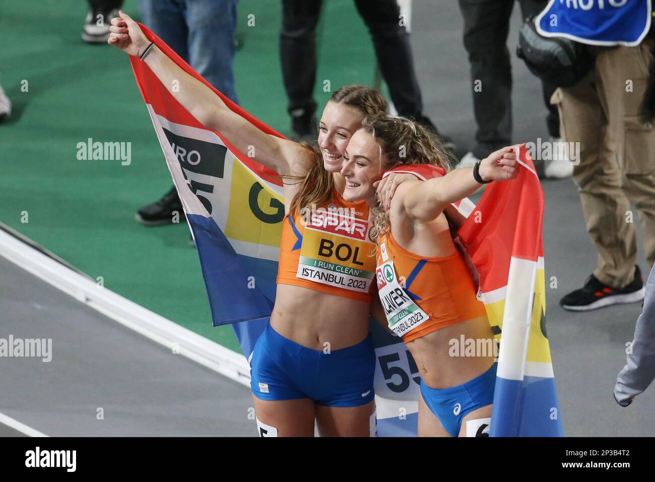 Femke Bol und Lieke Klaver aus den Niederlanden, 400m Frauen bei der europäischen Leichtathletik-Hallenmeisterschaft 2023 am 4. März 2023 in der Atakoy Arena in Istanbul, Türkei – Foto: Laurent Lairys/DPPI/LiveMedia Stockfoto
