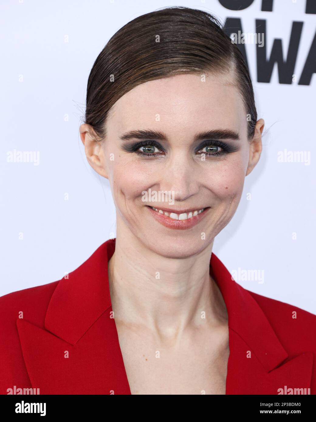 SANTA MONICA, LOS ANGELES, KALIFORNIEN, USA - 04. MÄRZ: Rooney Mara wird am 4. März 2023 bei den Film Independent Spirit Awards 2023 am Santa Monica Beach in Santa Monica, Los Angeles, Kalifornien, USA, ausgezeichnet. (Foto von Xavier Collin/Image Press Agency) Stockfoto