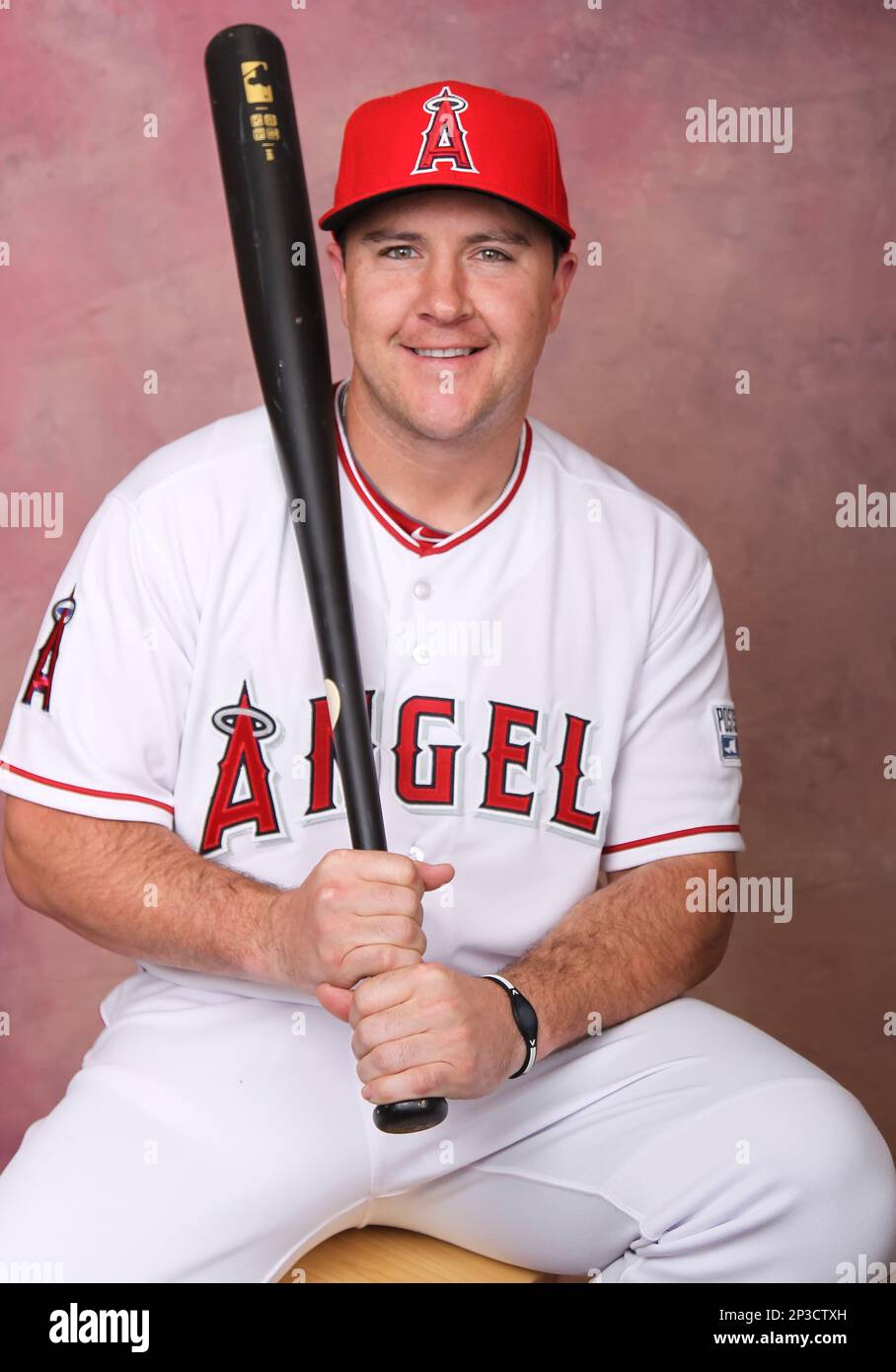 February 28 2015: Angels Outfielder Daniel Robertson (44) poses for a portrait during the Los Angeles Angels photo day inside Tempe Diablo Stadium in Tempe, AZ. (Icon Sportswire via AP Images) Stockfoto