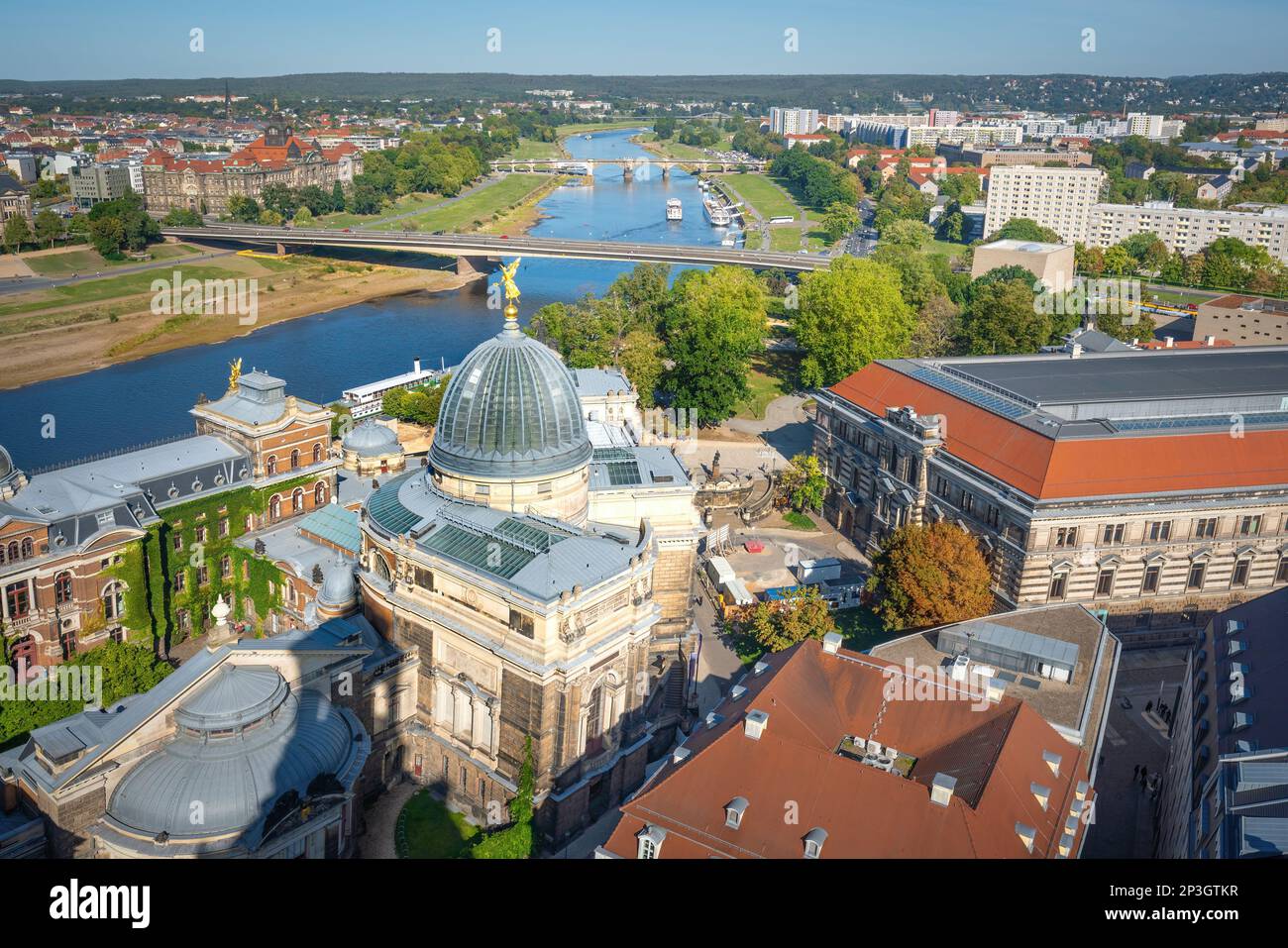 Dresdner Akademie der Schönen Künste und Albertinum aus der Vogelperspektive - Dresden, Sachsen, Deutschland Stockfoto
