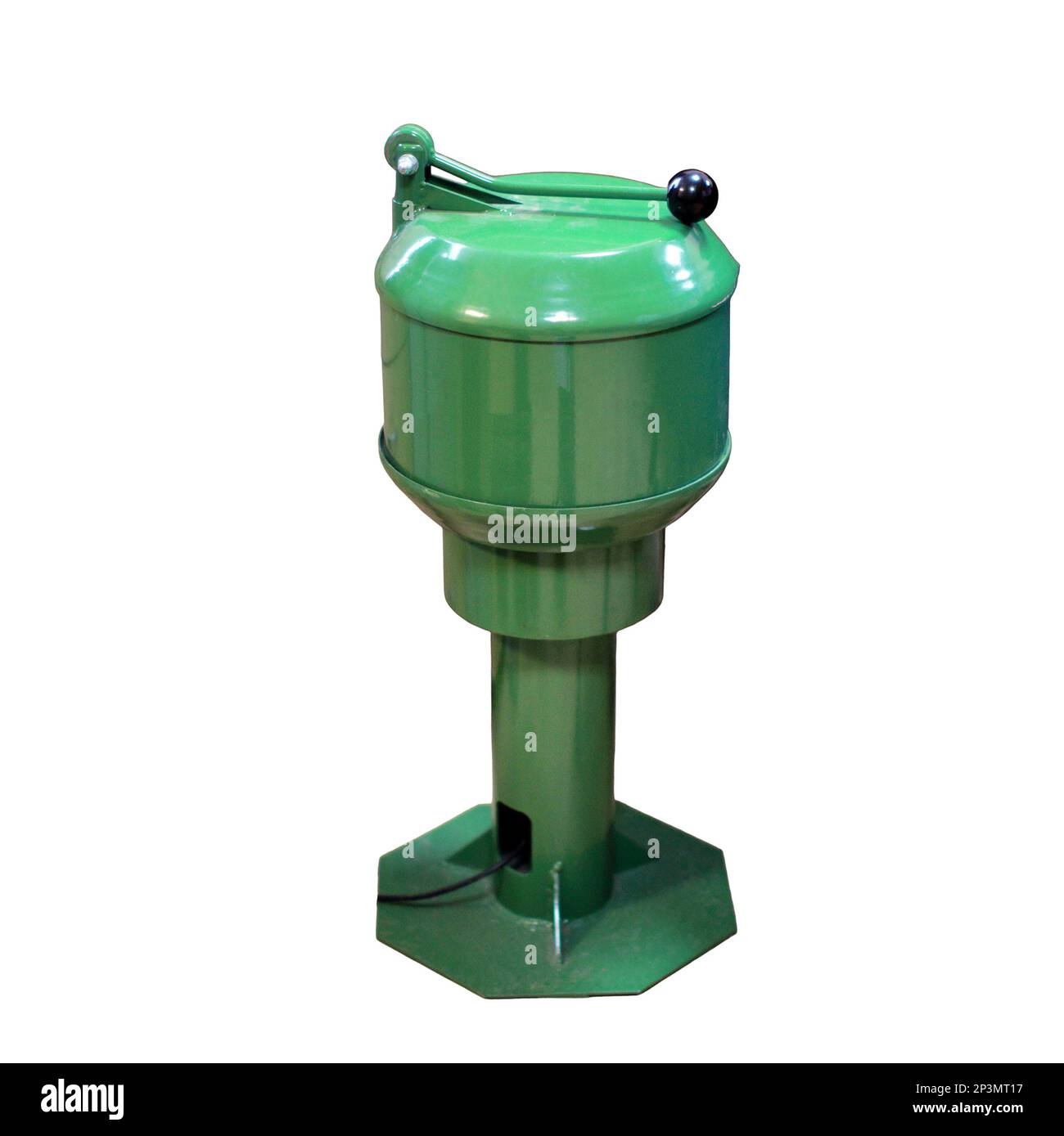 Ausrüstung für die Prüfung von Proben im Umweltlabor, isoliert auf weißem Hintergrund. Durchführung chemischer und biologischer Analysen, Bildtest Stockfoto