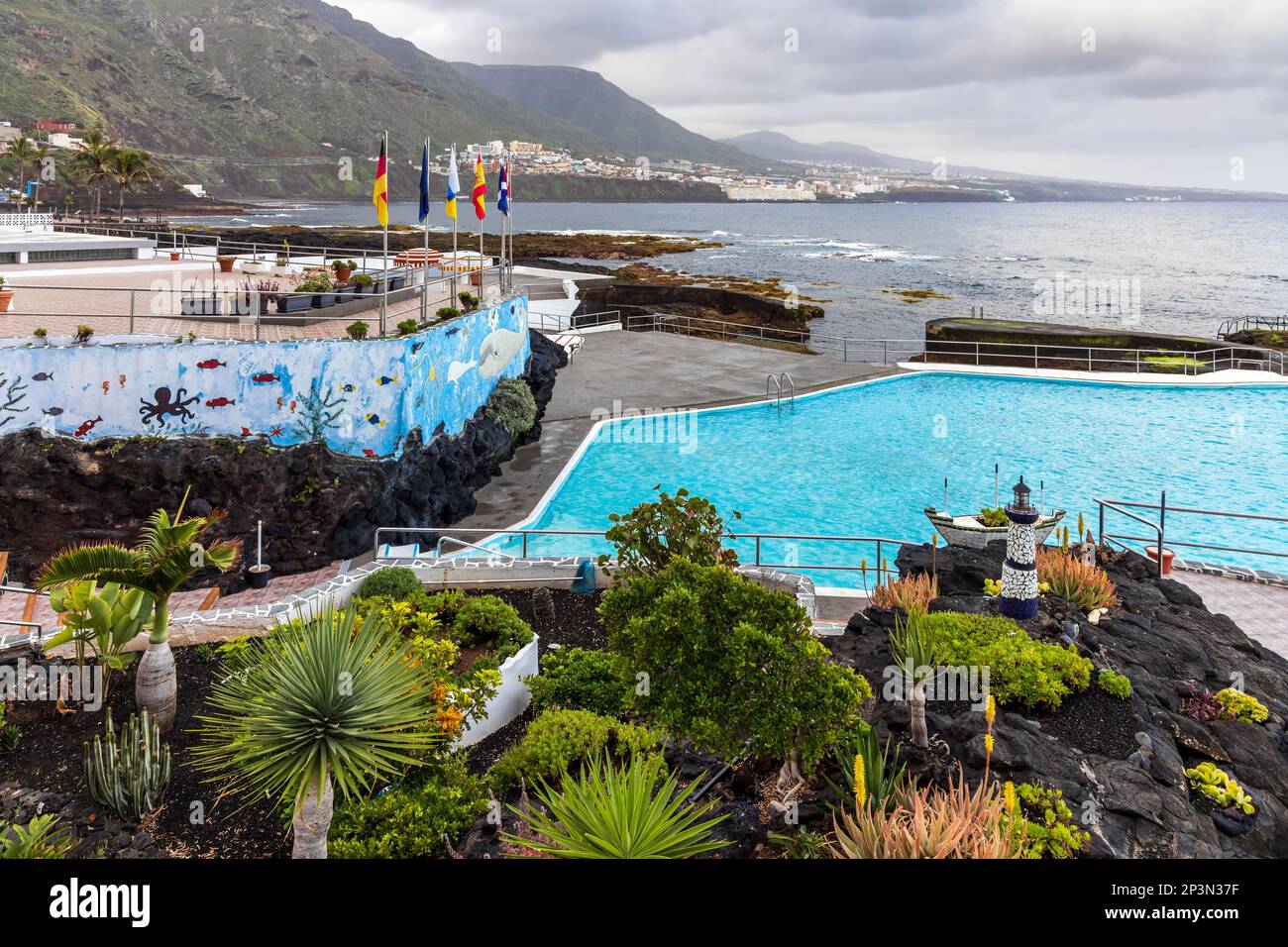 Piscinas Altagay Swimmingpool in Punta del Hidalgo auf Teneriffa, Kanarische Inseln. Stockfoto