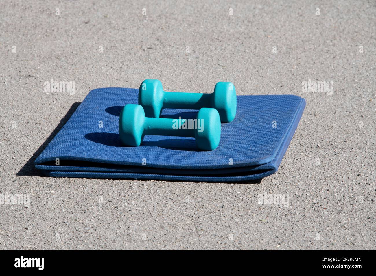 Accessoires für das Sporttraining und Gymnastik, um fit zu bleiben Stockfoto