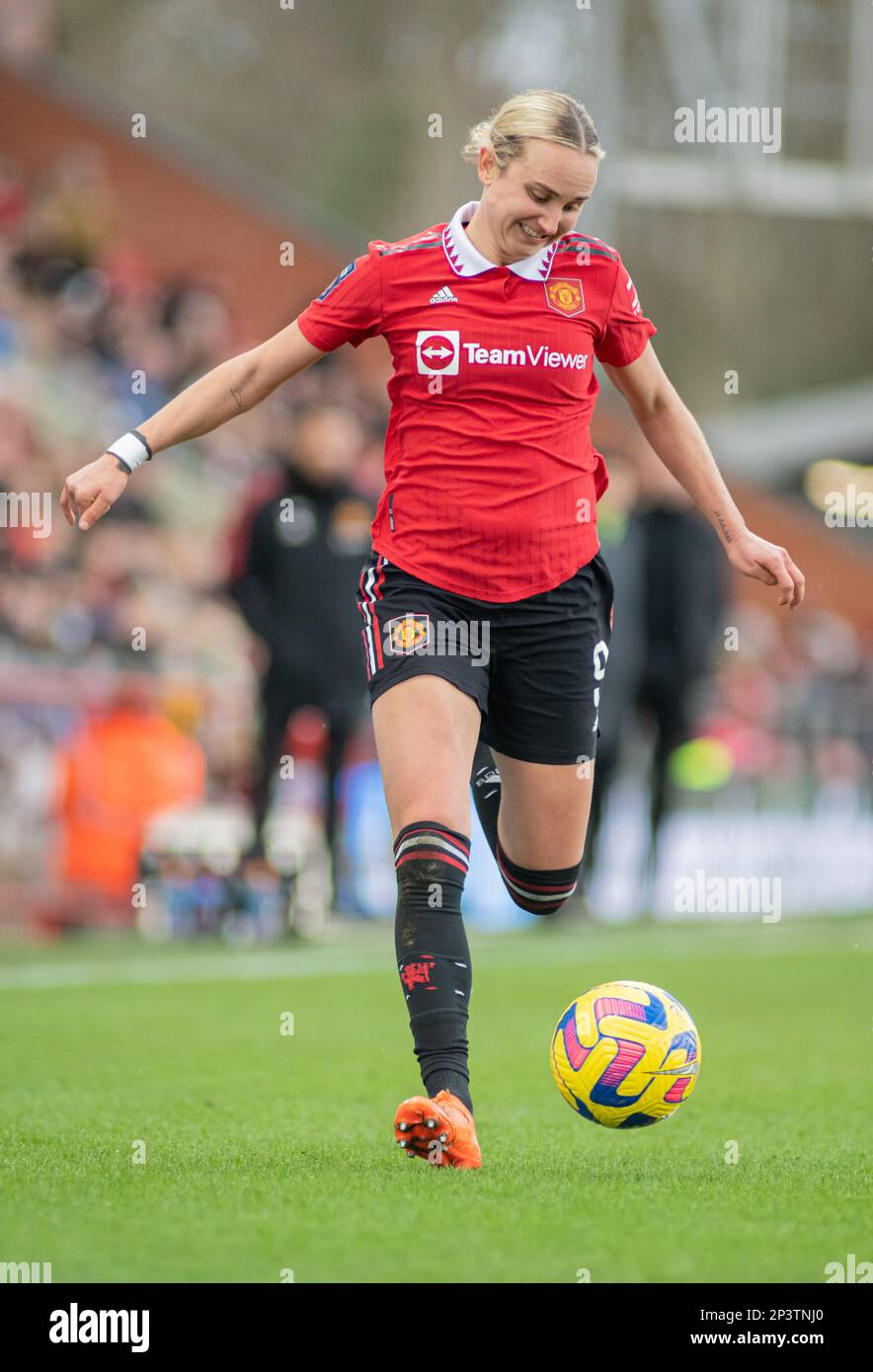 Leigh Sport Village, Leigh, Greater Manchester, England, 5. März 2023. United’s Martha Thomas jagt den Ball, während Manchester United Women Football Club V Leicester City Women Football Club, in der Women’s Super League (Bild: ©Cody Froggatt/Alamy Live News) Stockfoto