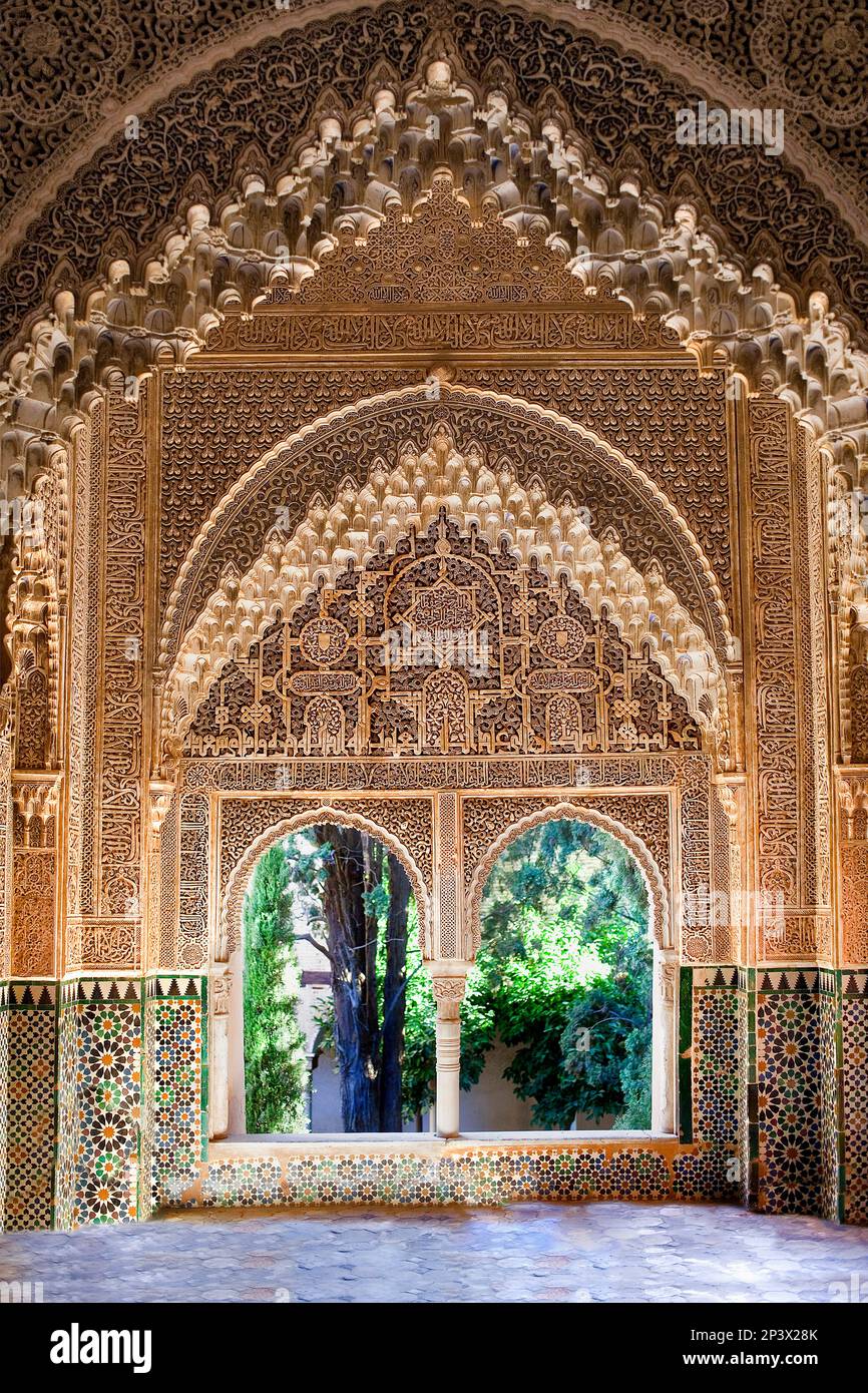 Aussichtspunkt Daraxa oder Lindaraja, mirador de Daraxa o Lindáraja, in der Ajimecehalle, Palast der Löwen, Nationalpaläste, Alhambra, Granada Andalusien, Spa Stockfoto