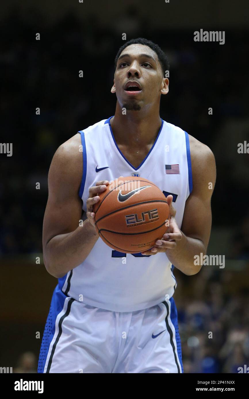 04 November 2014: Duke's Jahlil Okafor. The Duke University Blue Devils hosted the Livingstone College Blue Bears at Cameron Indoor Stadium in Durham, North Carolina in an NCAA Men's Basketball exhibition game. Duke won the game 115-58. (Icon Sportswire via AP Images) Stockfoto