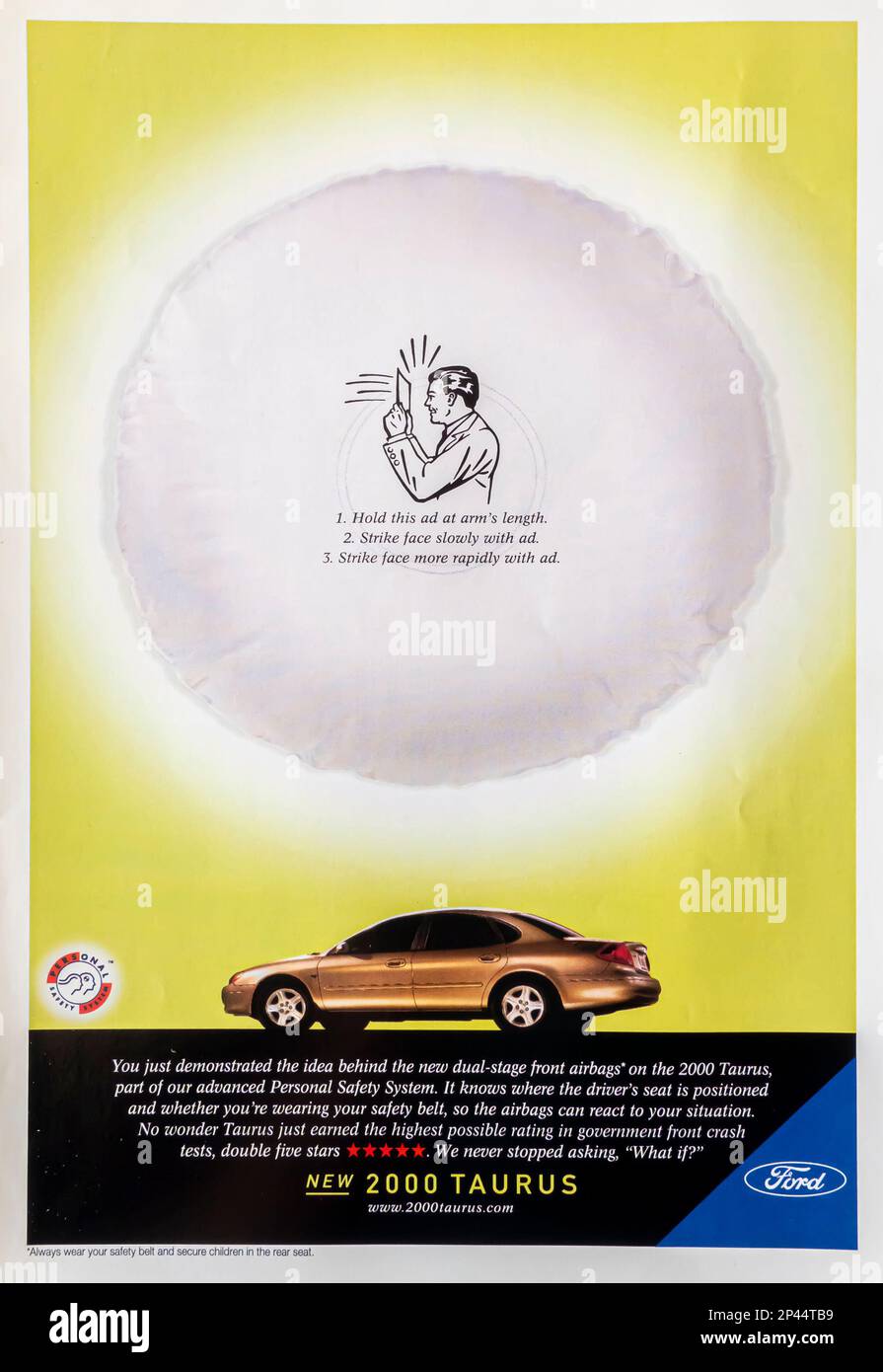 Ford Taurus-Werbespot in einem Magazin in NatGeo, Mai 2000 Stockfoto