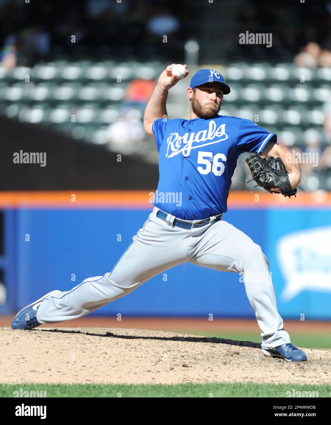 Kansas City Royals pitcher Greg Holland (56) during game against the New York Mets at Citi Field in Queens, New York; August 4, 2013. Royals defeated Mets 6-2. (AP Photo/Tomasso DeRosa) Stockfoto