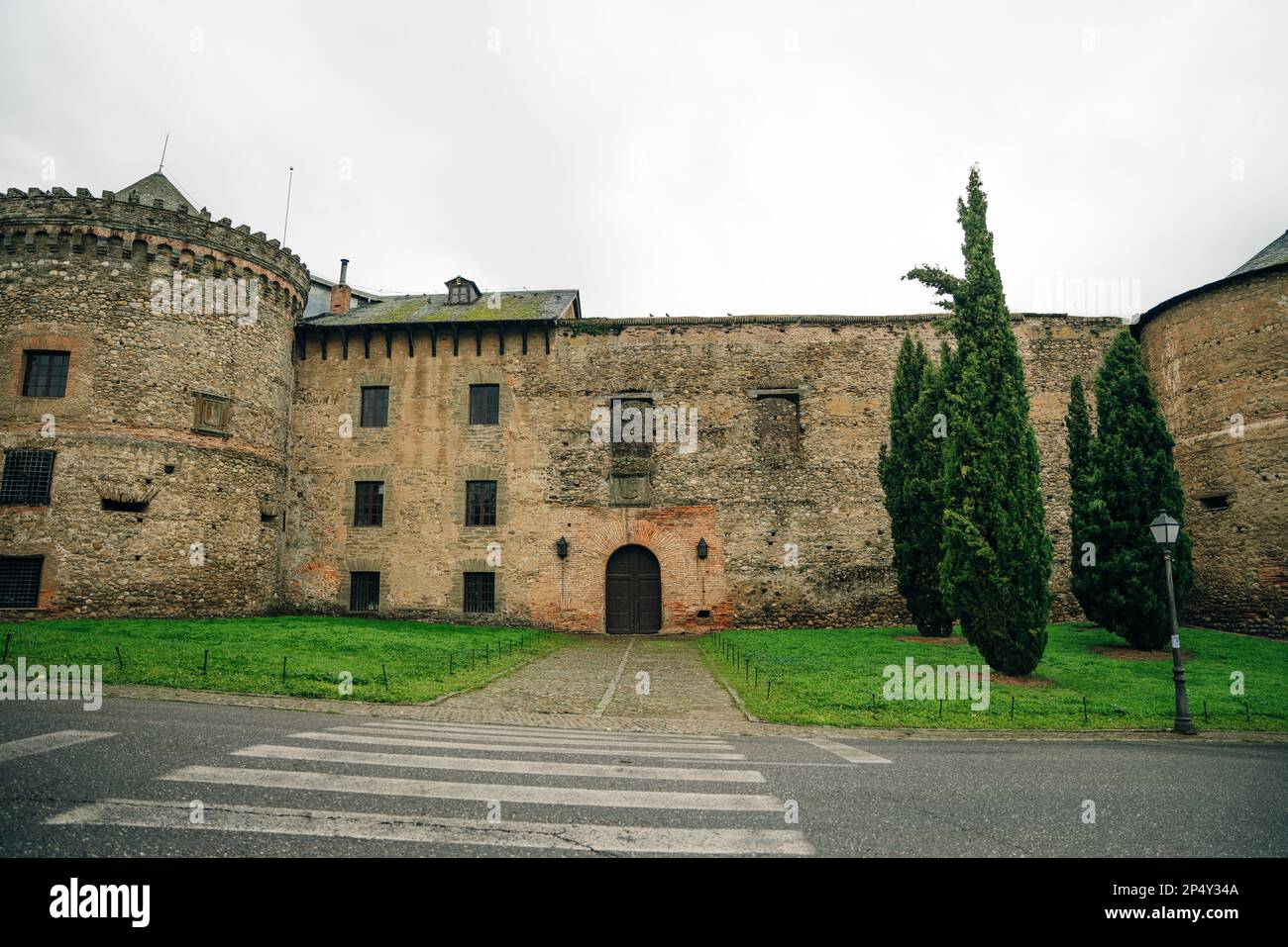Schloss in Villafranca del bierzo, leon. spanien - okt. 2022. Hochwertiges Foto Stockfoto