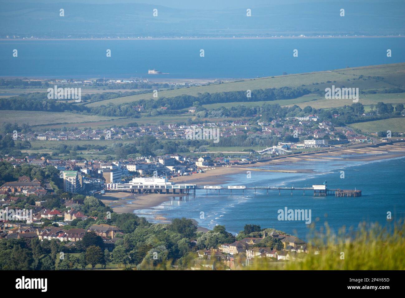 Blick aus der Vogelperspektive auf Shanklin und Sandown, Isle of Wight, Großbritannien Stockfoto