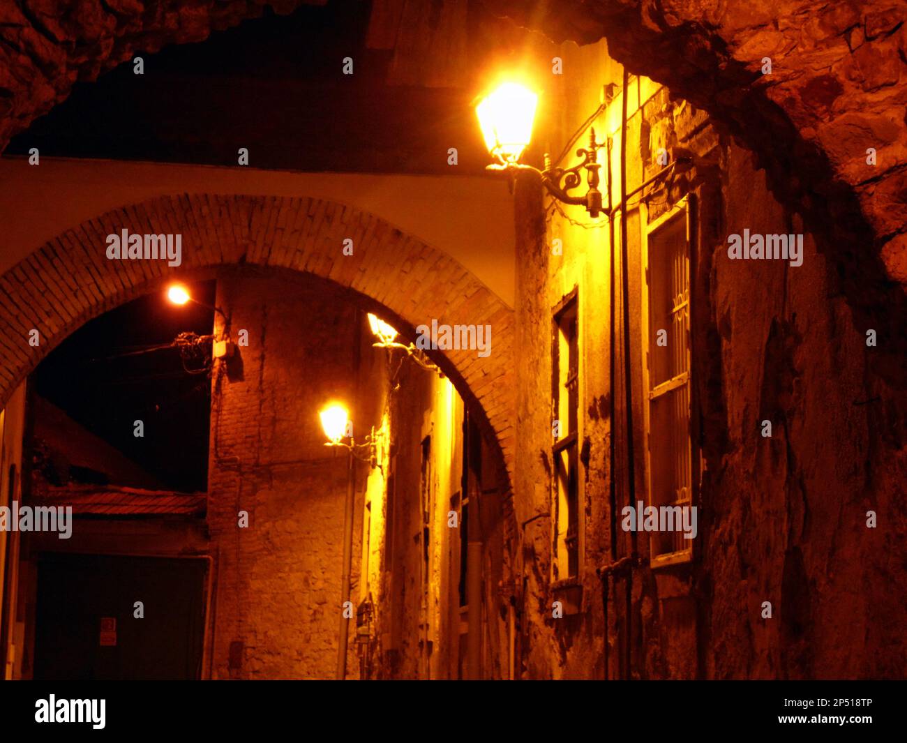 Baia Mare Street in der Nacht Stockfoto