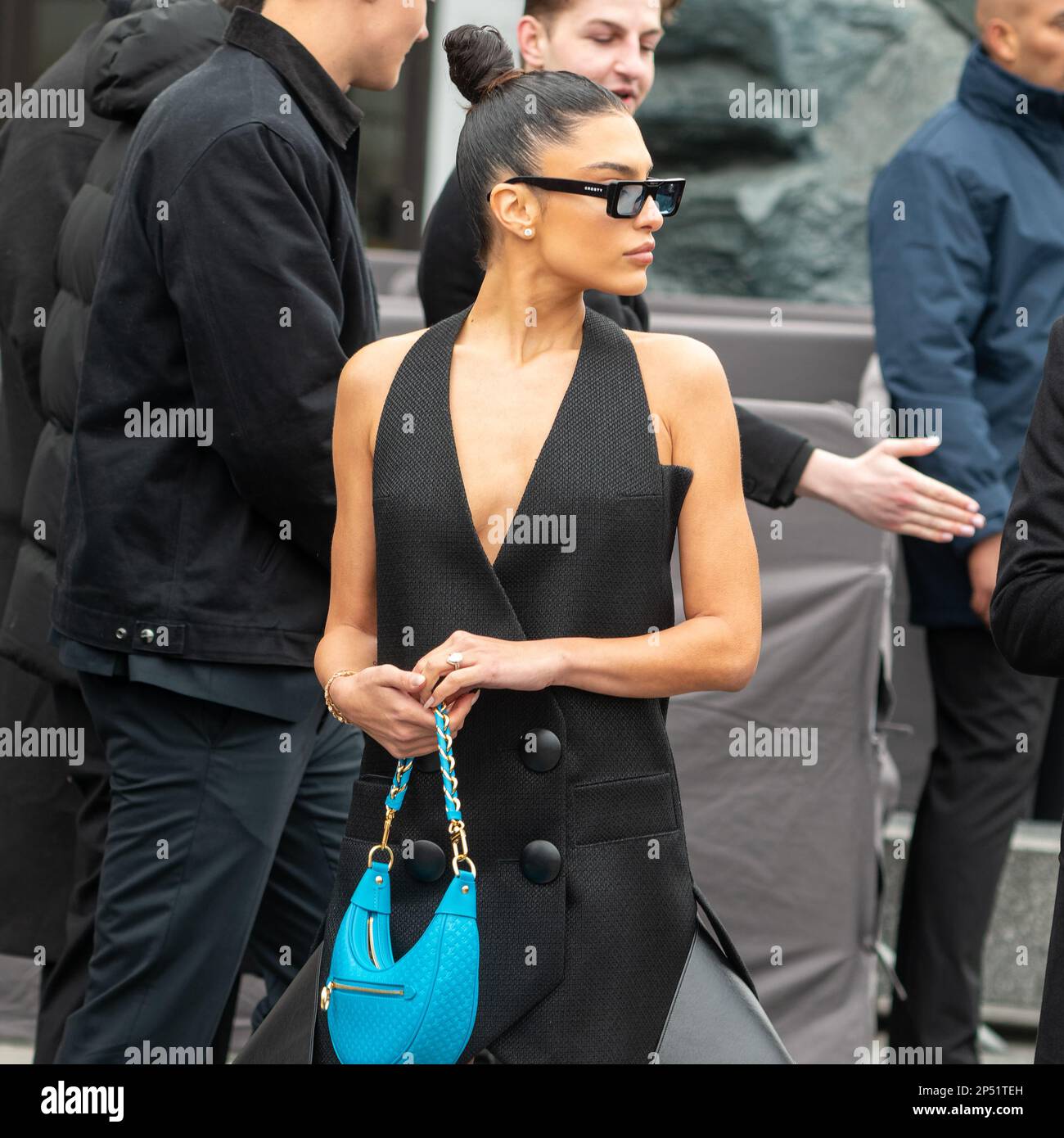 Paris, Frankreich, 06/03/2023. Jessica Aidi bei der Vuitton Frauenbekleidung Herbst/Winter 2023 Show PARIS FASHION WEEK - Kredit: Jacques Julien/Alamy Live News Stockfoto