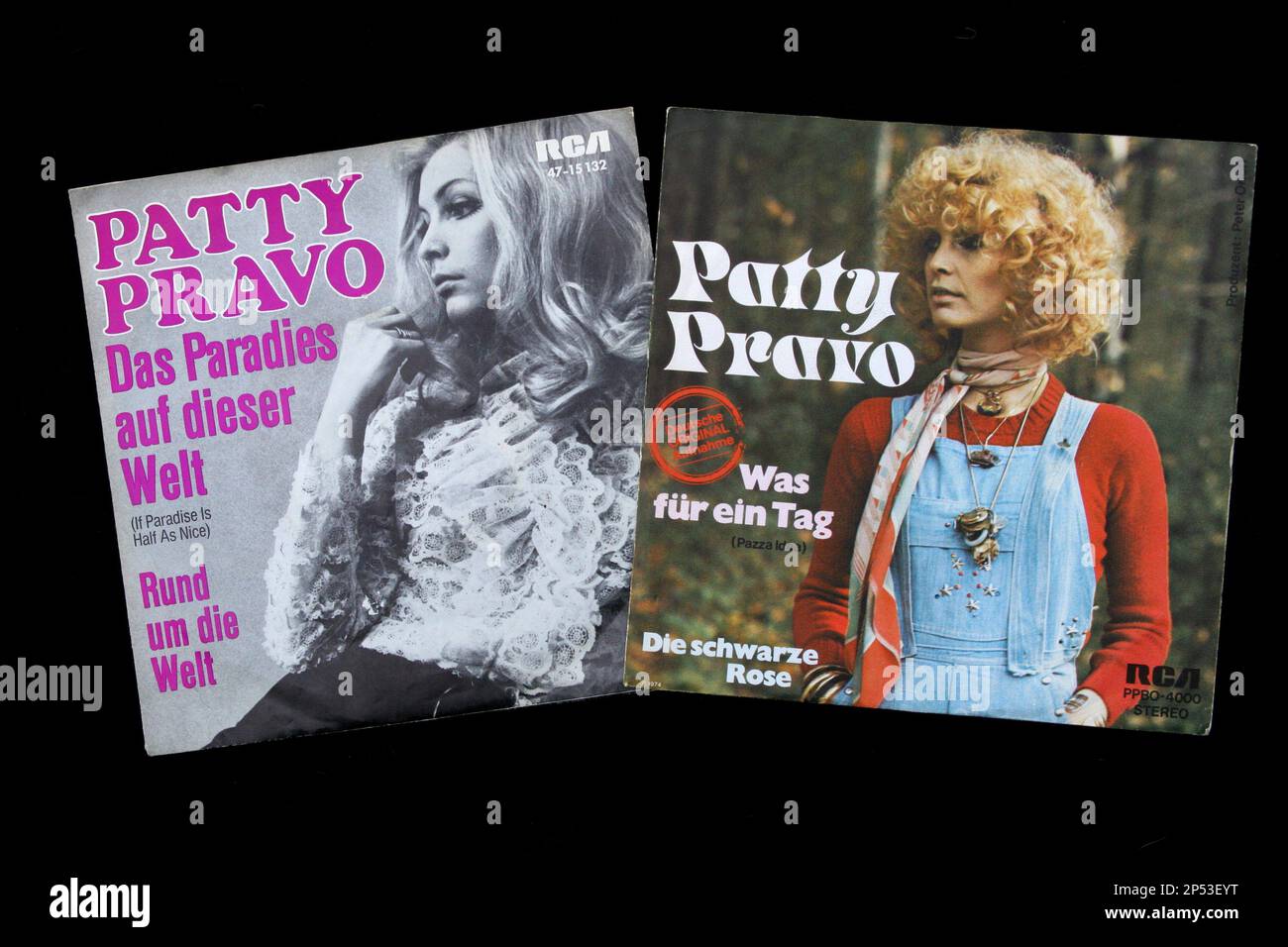 Zwei deutsche 45-U/min-vynil-Platten vom gefeierten italienischen Popsänger PATTY PRAVO aus den 60er und 70er Jahren - MUSICA POP - MUSIK - Cover - Copertine - 45 giri - Dischi - Vinile - Cantante - Camp - Schwulensymbol - LGBT - Collezione - Collezionismo ---- Archivio GBB Stockfoto